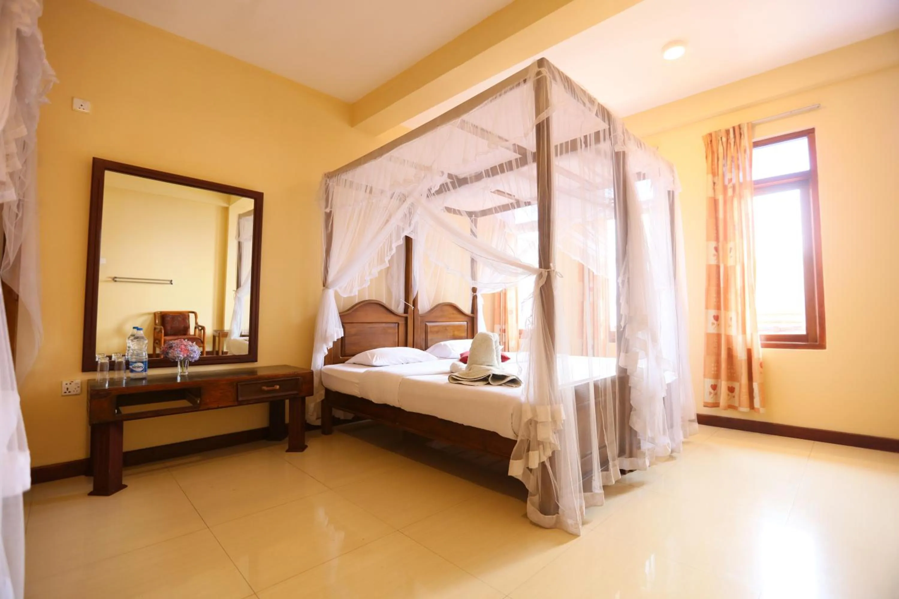 Srilak View Holiday Inn