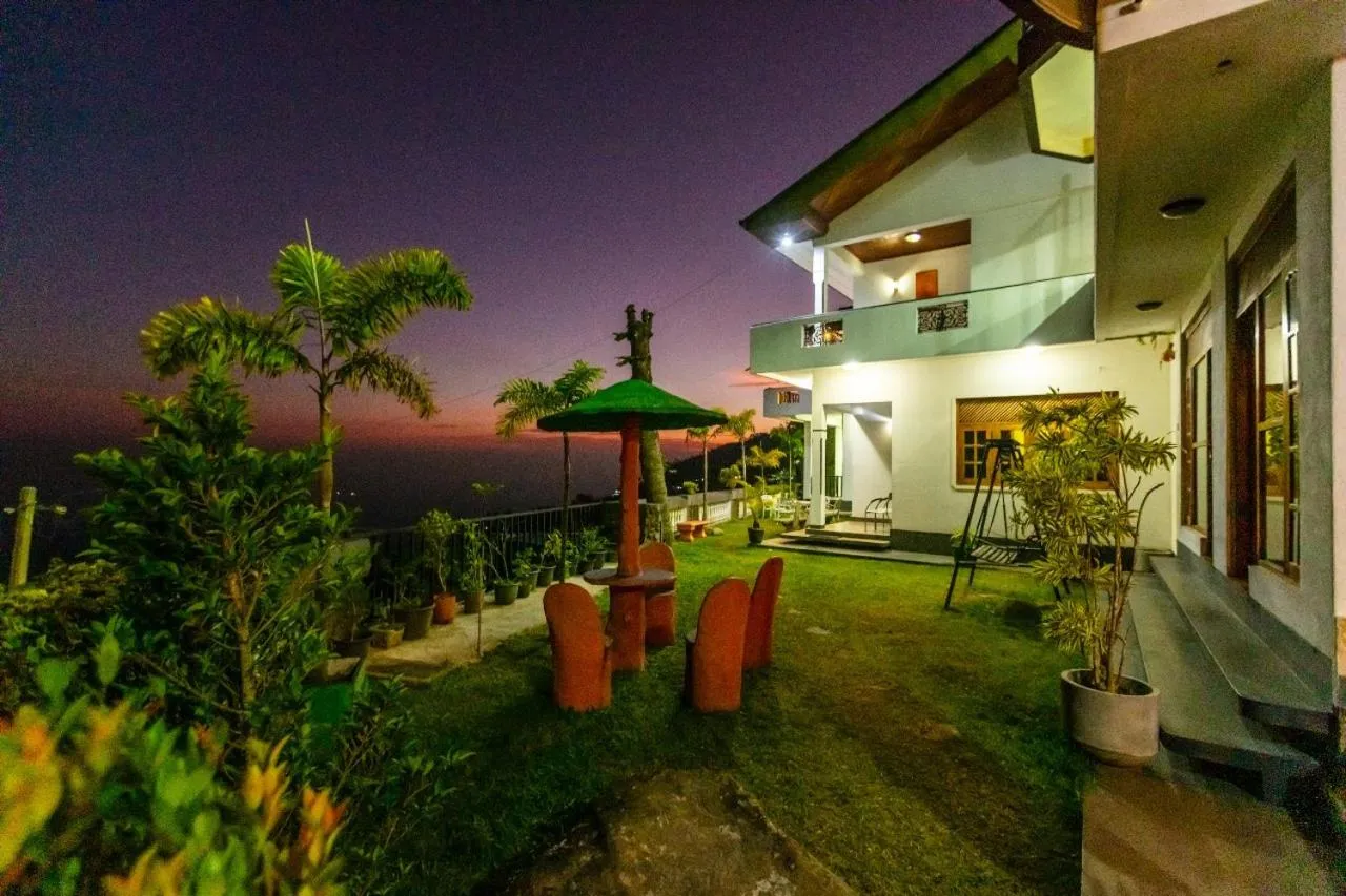 Garden in Srilak View Holiday Inn