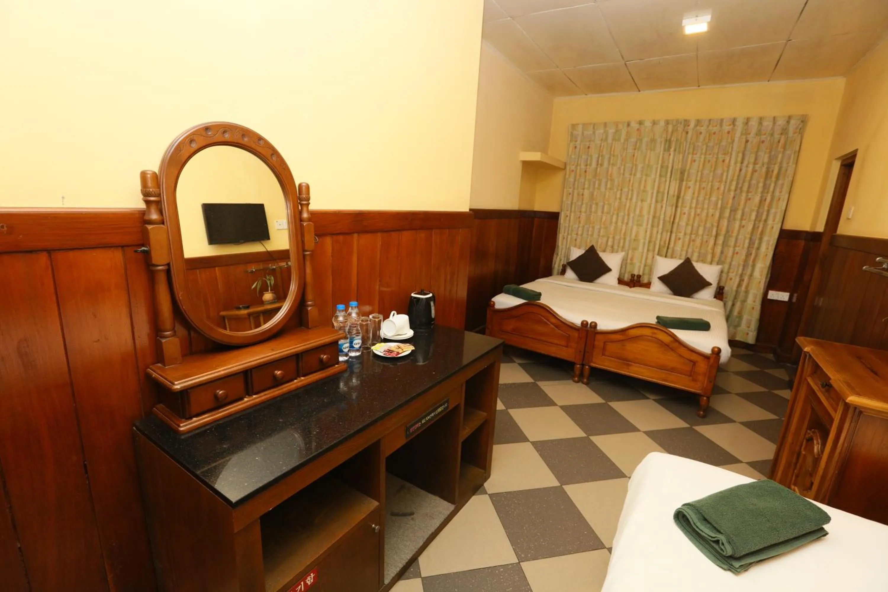 Srilak View Holiday Inn