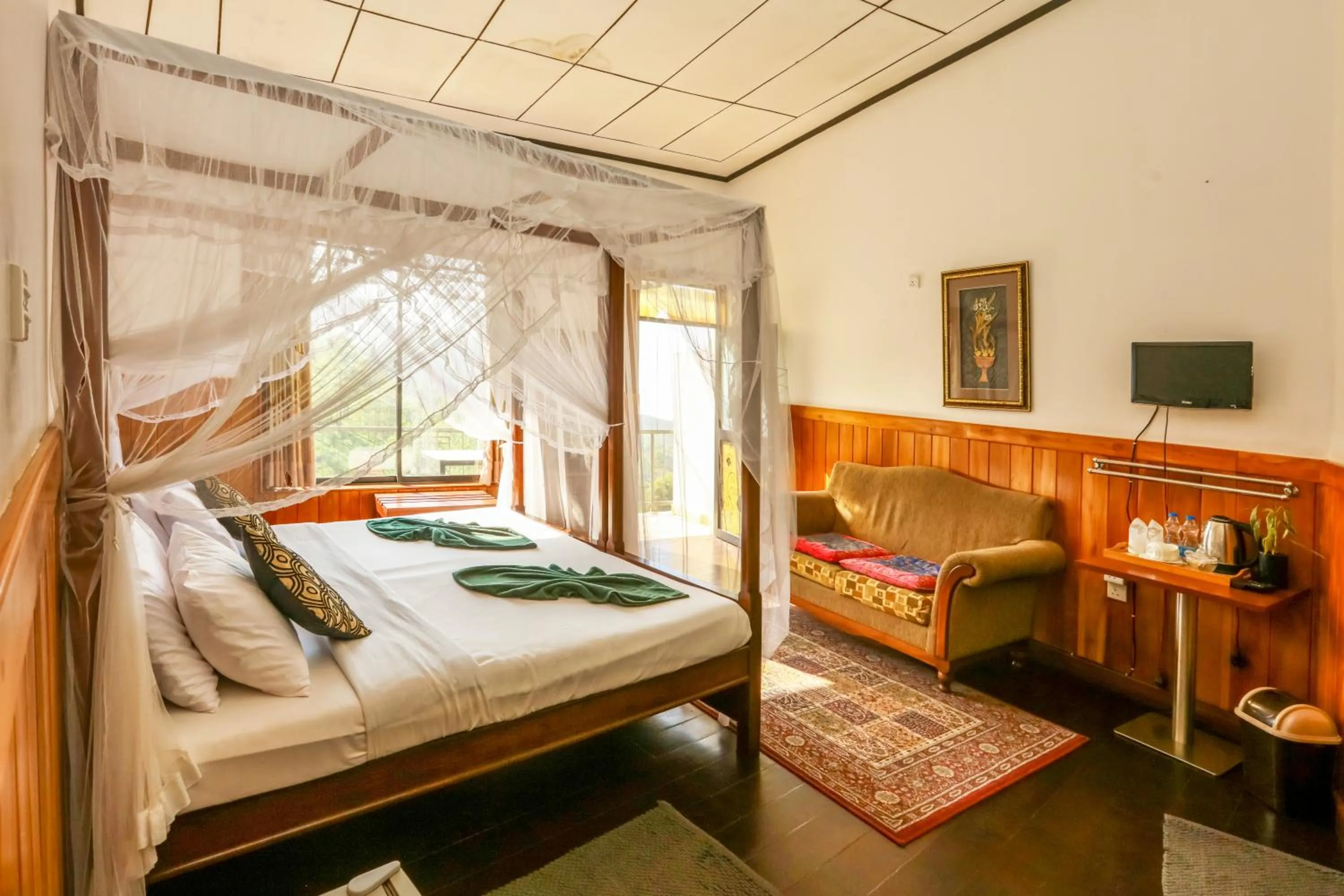 Srilak View Holiday Inn