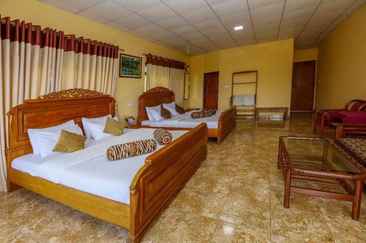 Srilak View Holiday Inn