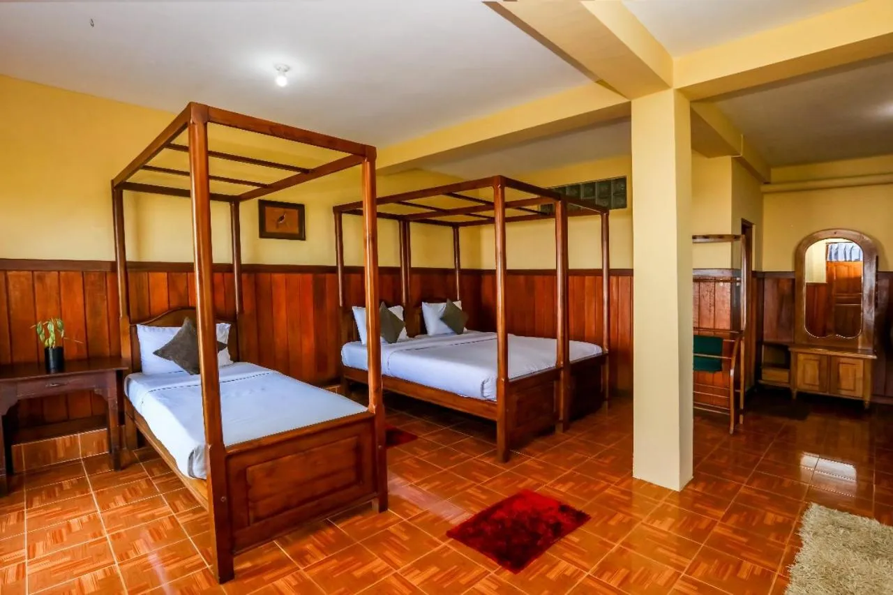 Srilak View Holiday Inn