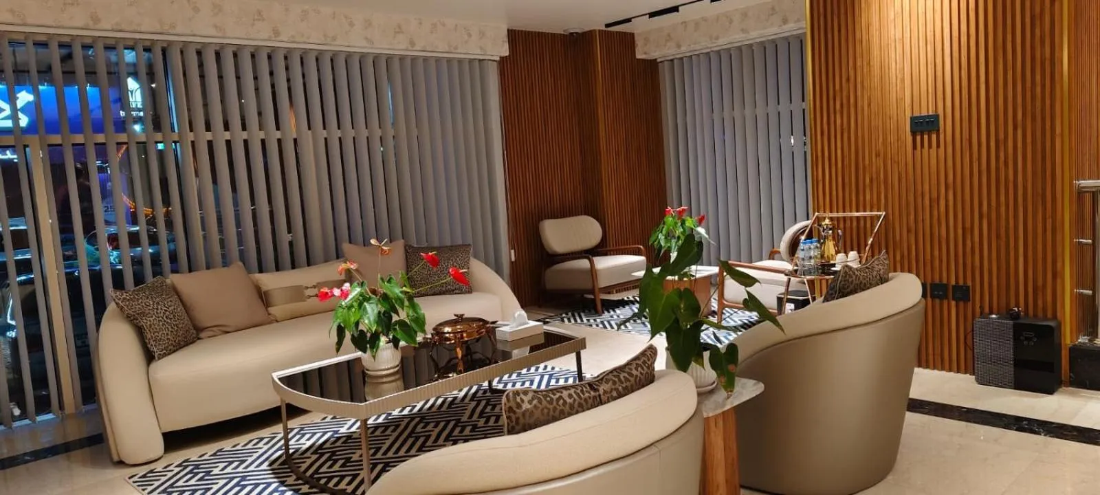 Paragon Hotel Apartments