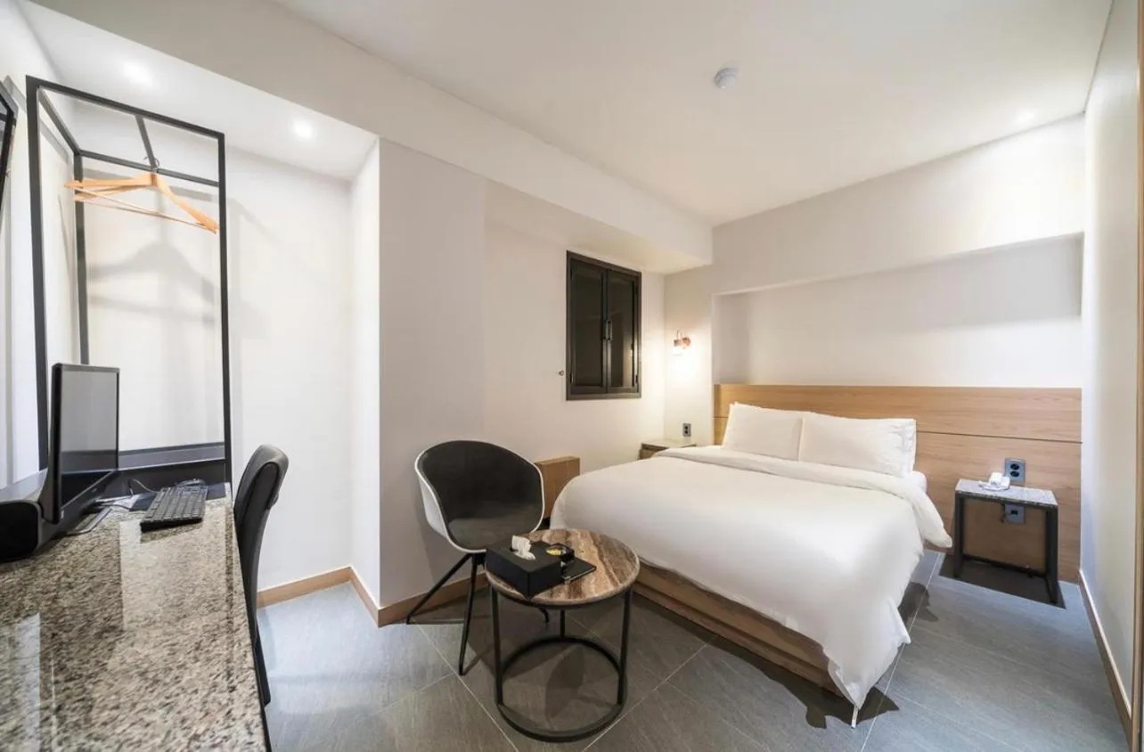 Bed in HOTEL MYEONG JAK