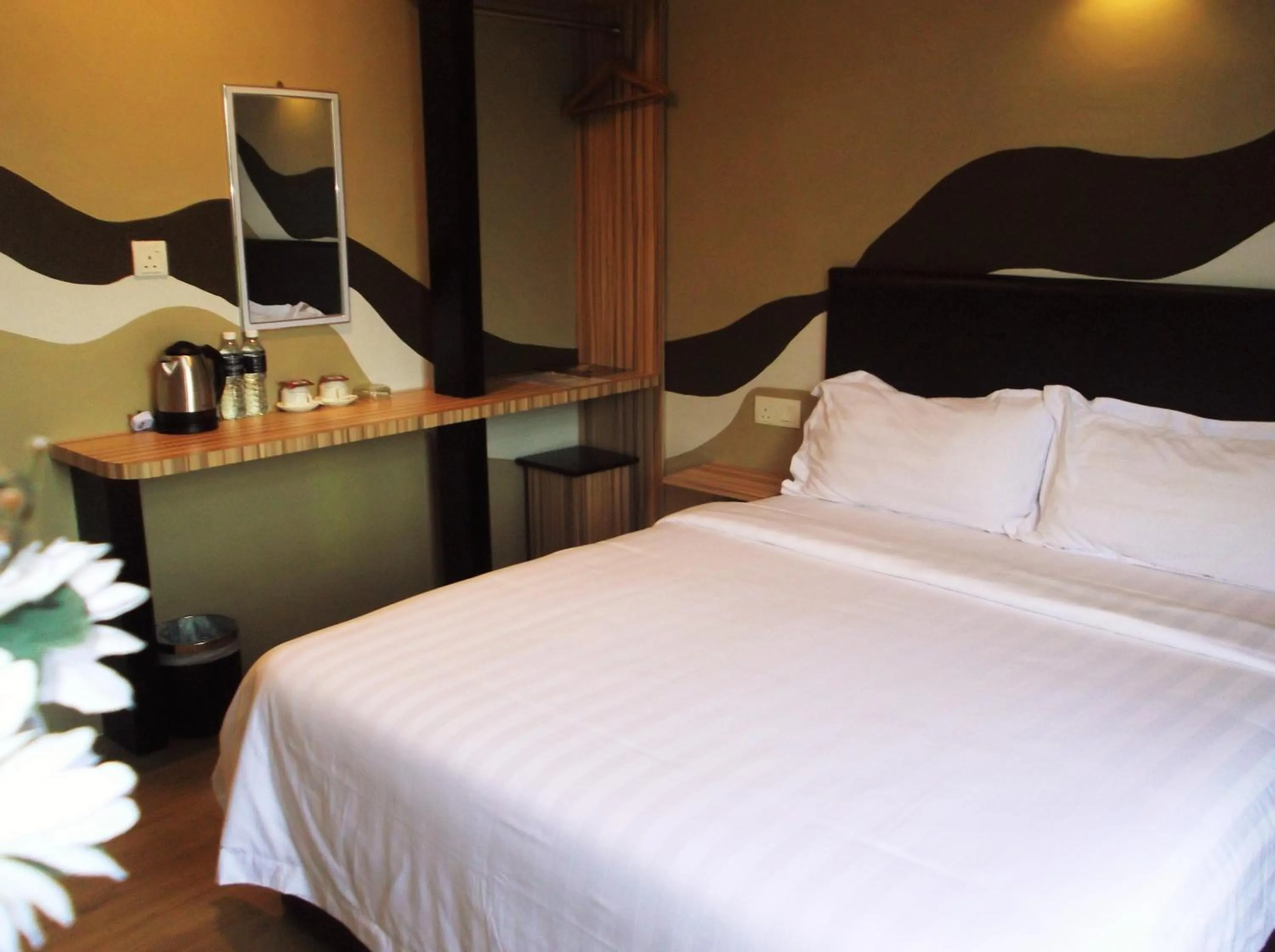 Bed in HOTEL SRIMPIAN ROMPIN