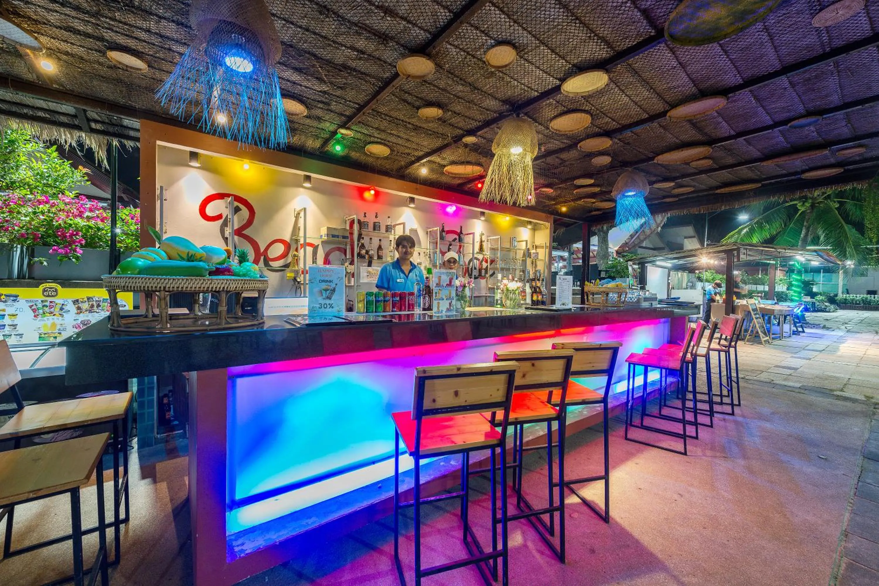 Lounge or bar in Blue Bay Resort - Access to Pool and Beach-Phuket & Krabi