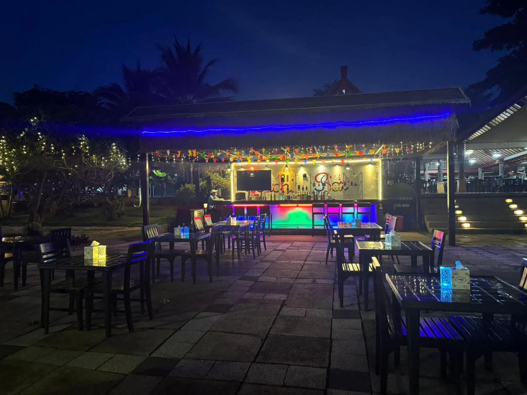 Lounge or bar in Blue Bay Resort - Access to Pool and Beach-Phuket & Krabi