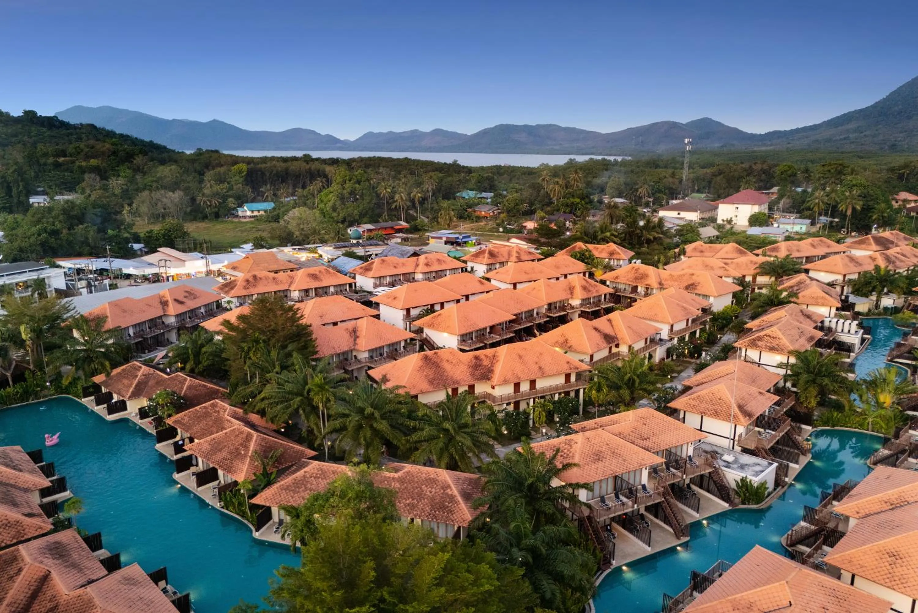 Property building in Blue Bay Resort - Access to Pool and Beach-Phuket & Krabi