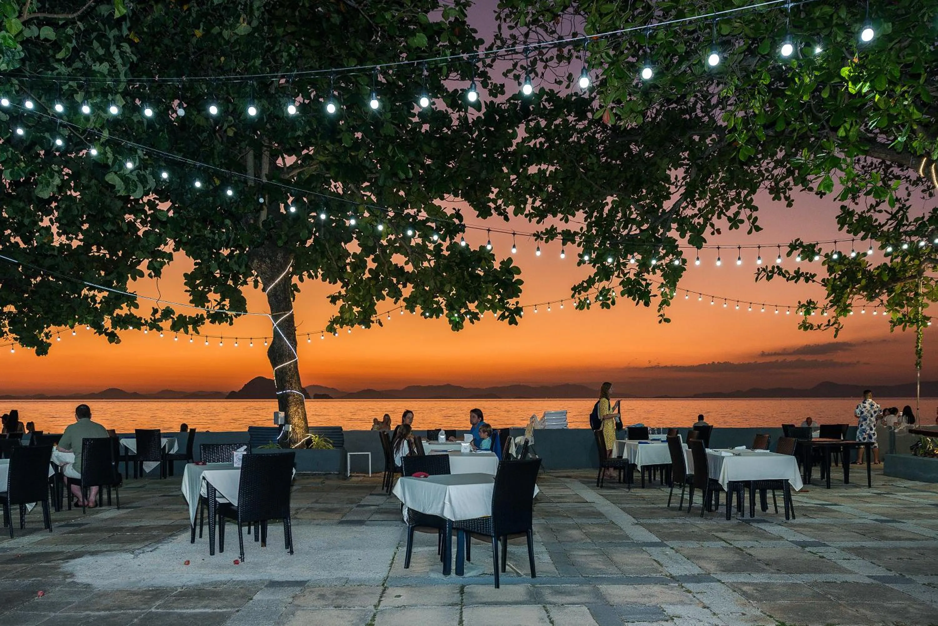 Restaurant/places to eat in Blue Bay Resort - Access to Pool and Beach-Phuket & Krabi