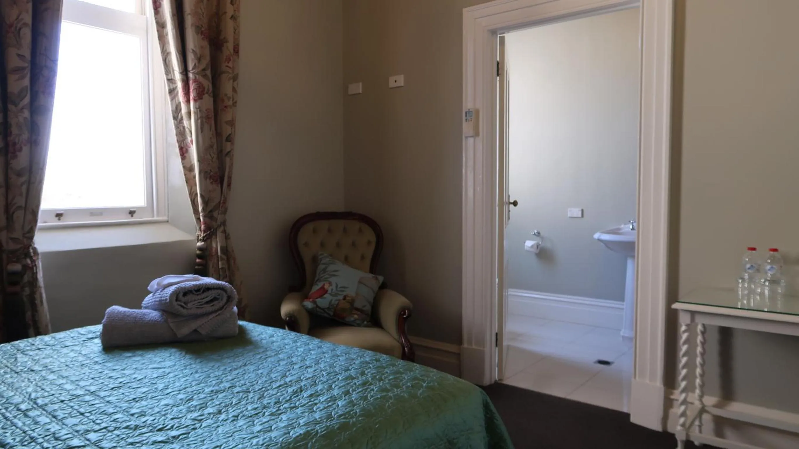 Bathroom, Bed in Convent at Koroit