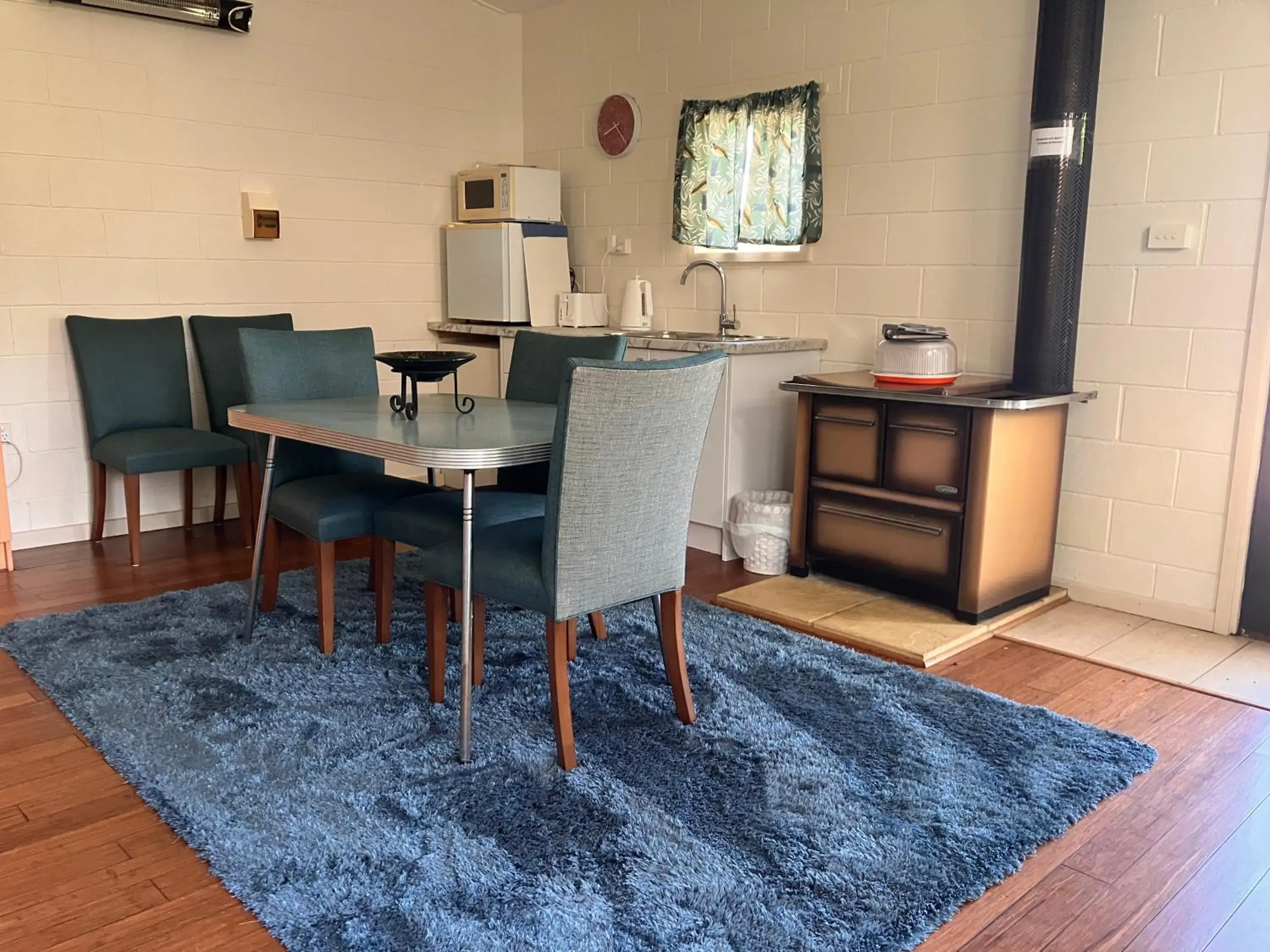 Double Room with Private Bathroom - single occupancy in Convent at Koroit Double Room with Private Bathroom - single occupancy in Convent at Koroit