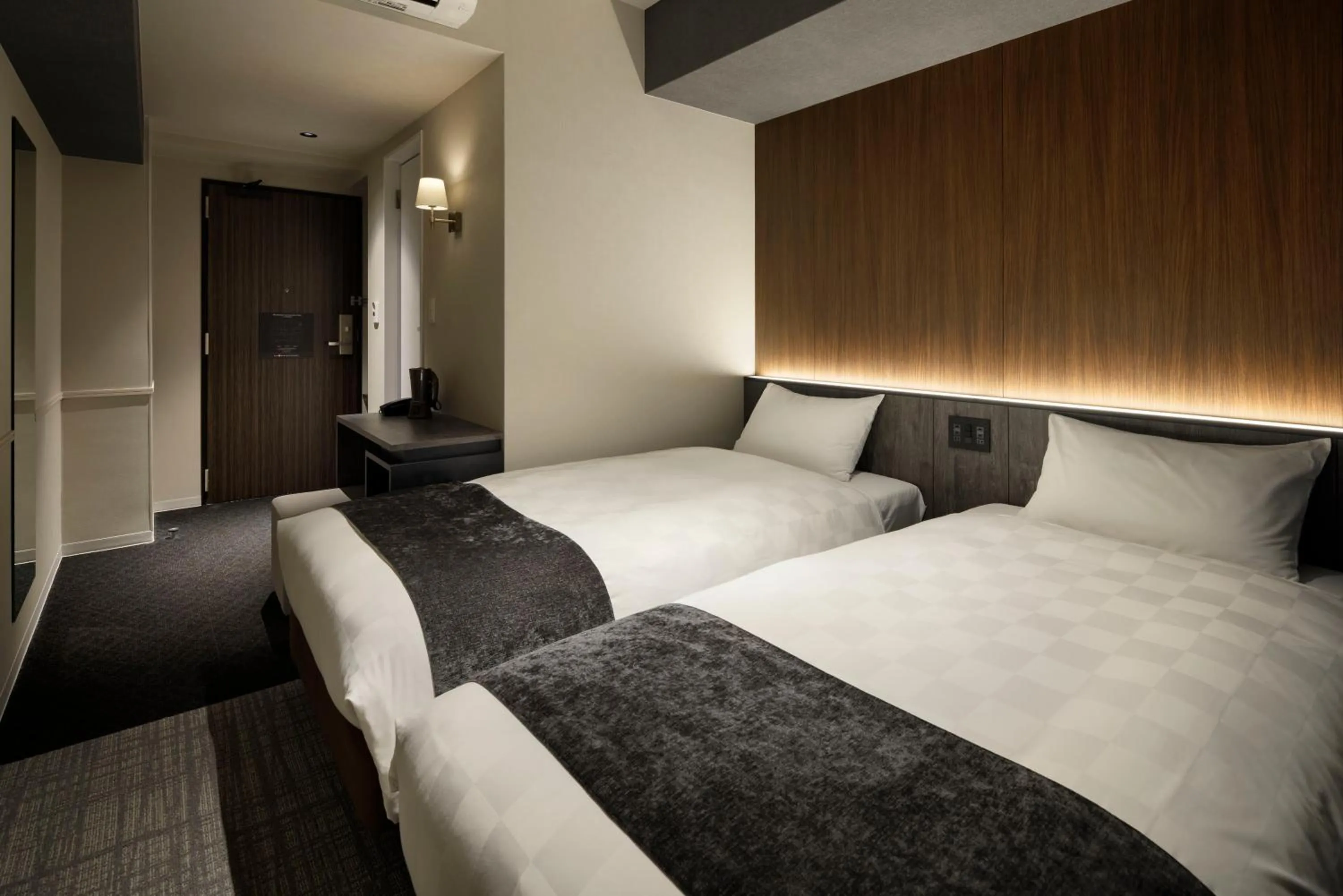 Bed in the b osaka-shinsekai