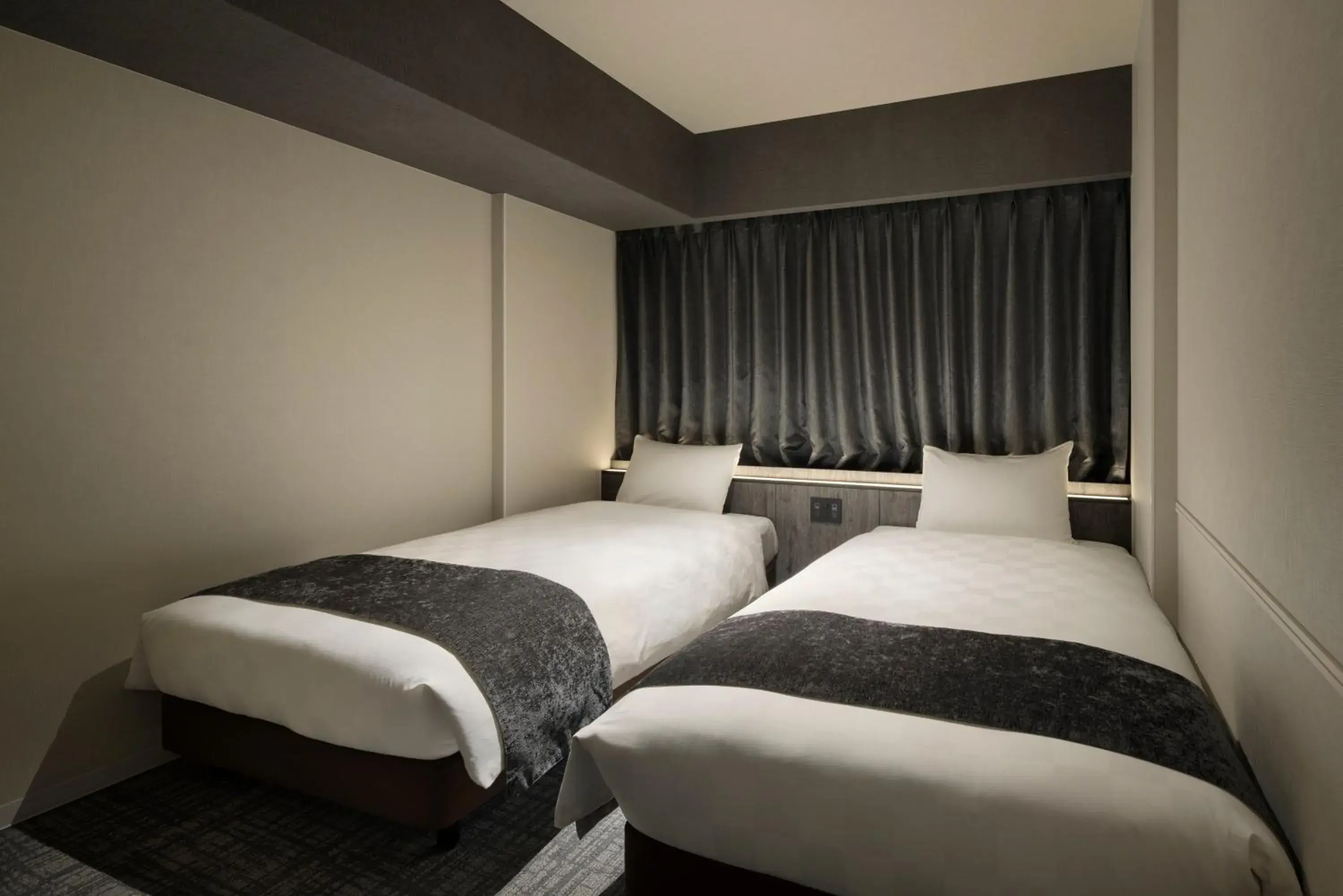 Superior Twin Room - High Floor in the b osaka-shinsekai Superior Twin Room - High Floor in the b osaka-shinsekai