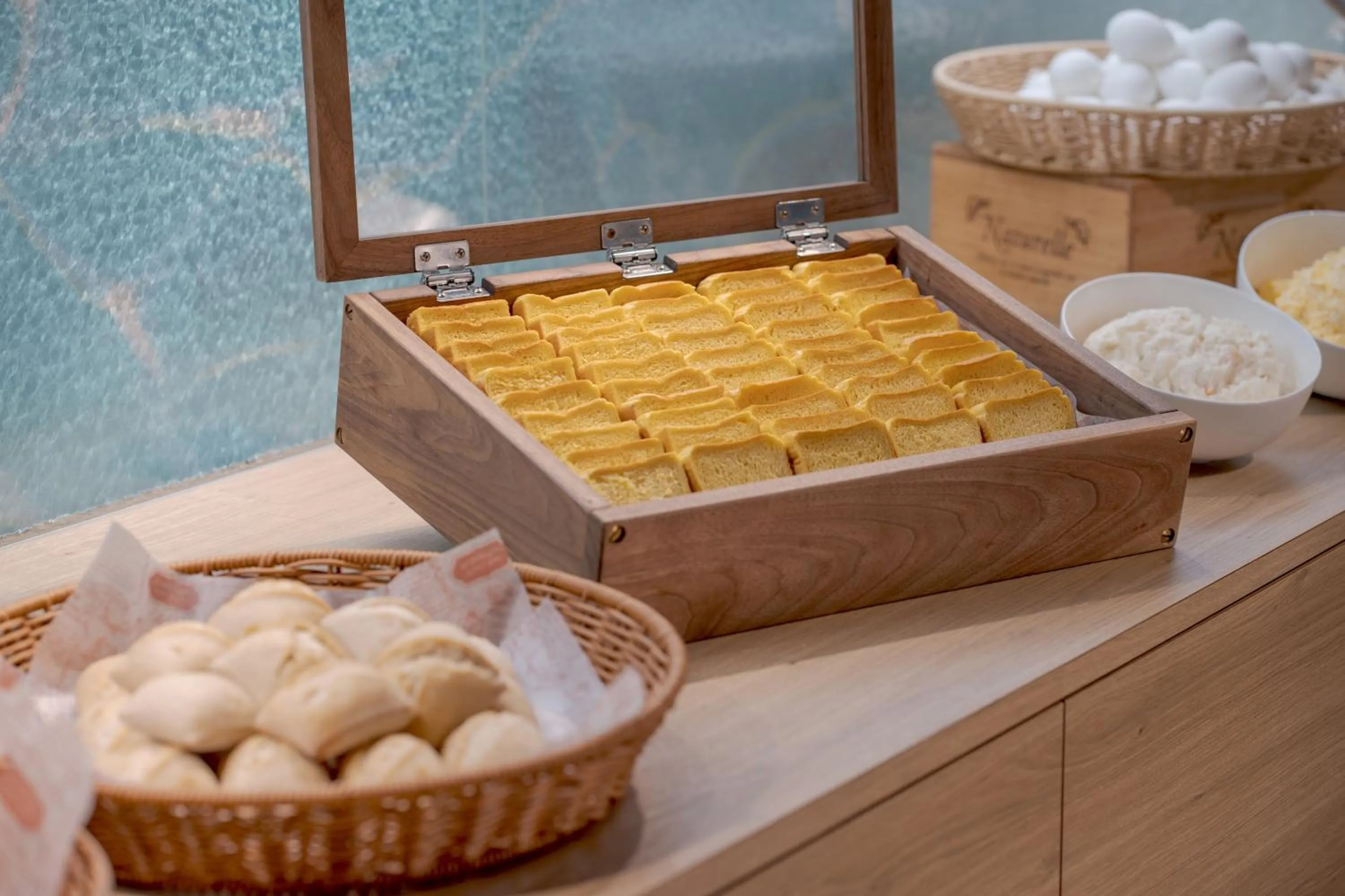 Breakfast in the b osaka-shinsekai