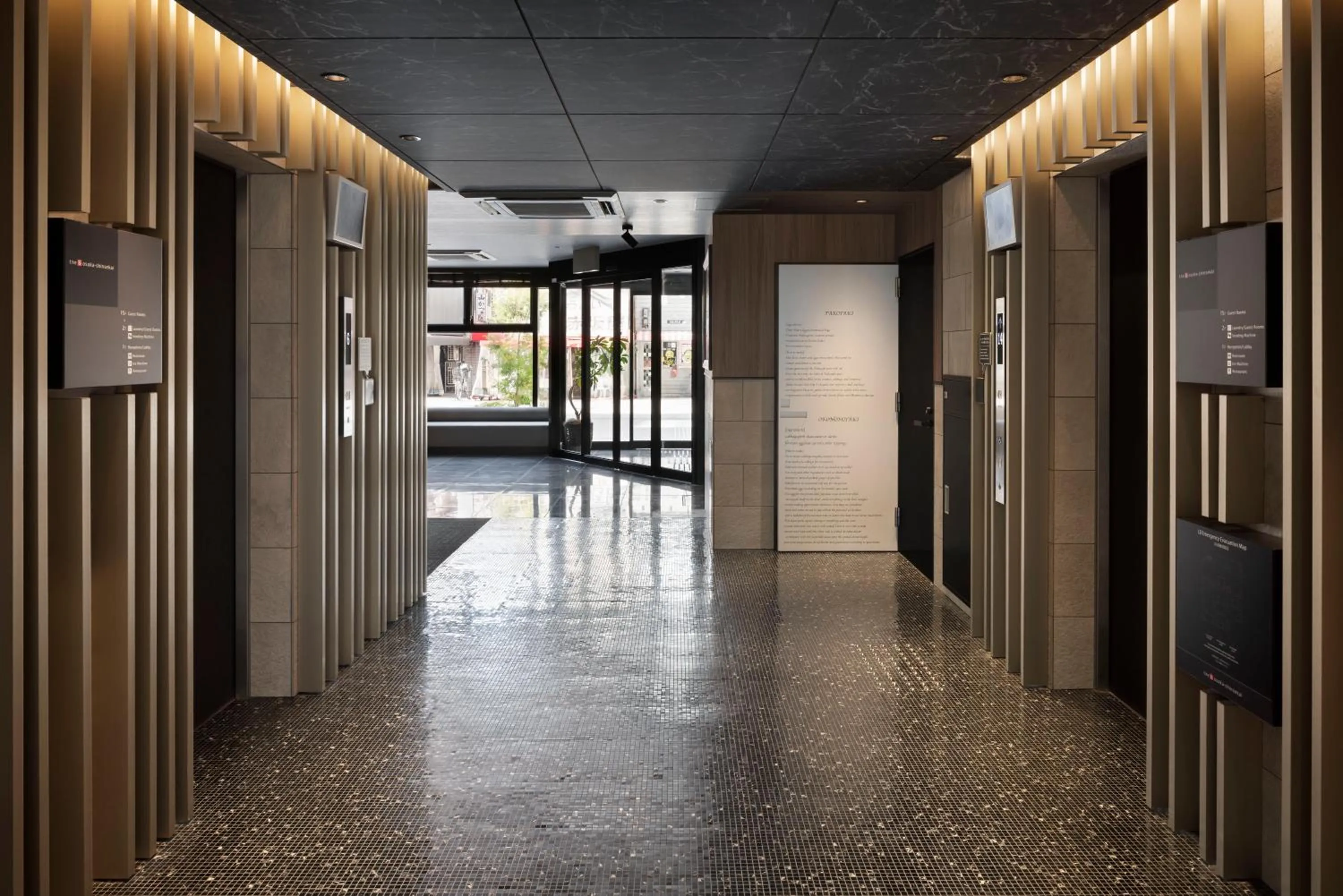 Lobby or reception in the b osaka-shinsekai