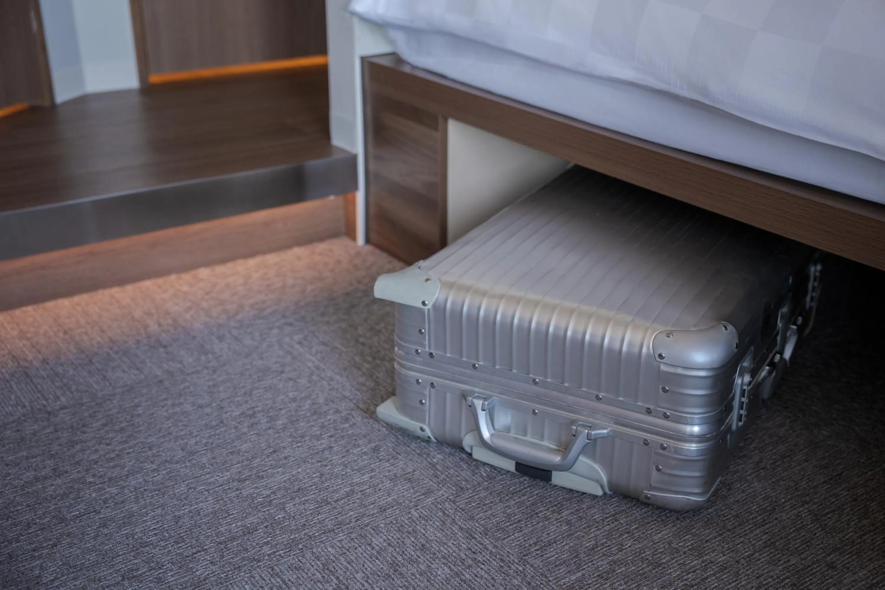 Photo of the whole room in the b osaka-shinsekai