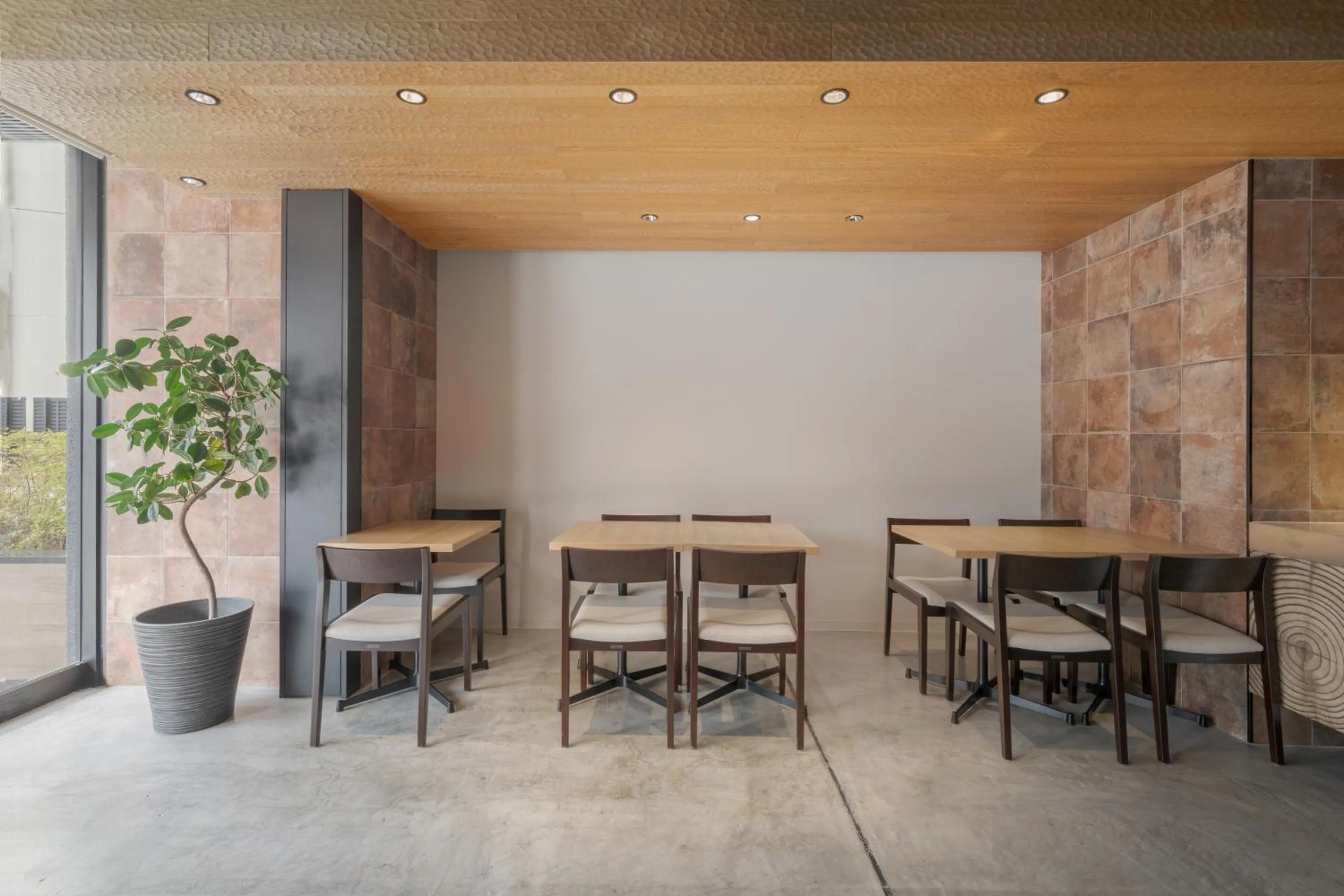 Restaurant/places to eat in the b osaka-shinsekai