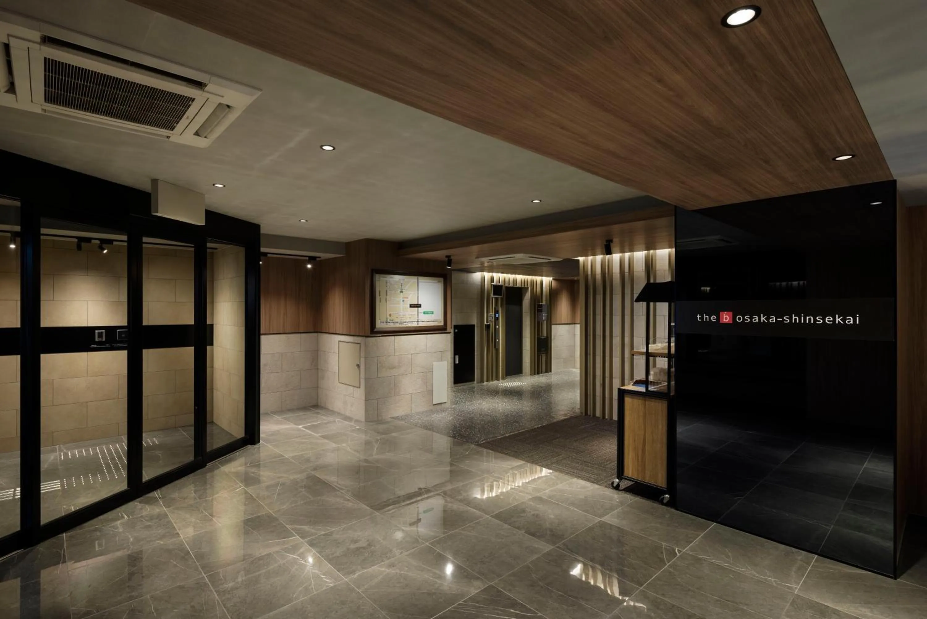 Lobby or reception in the b osaka-shinsekai