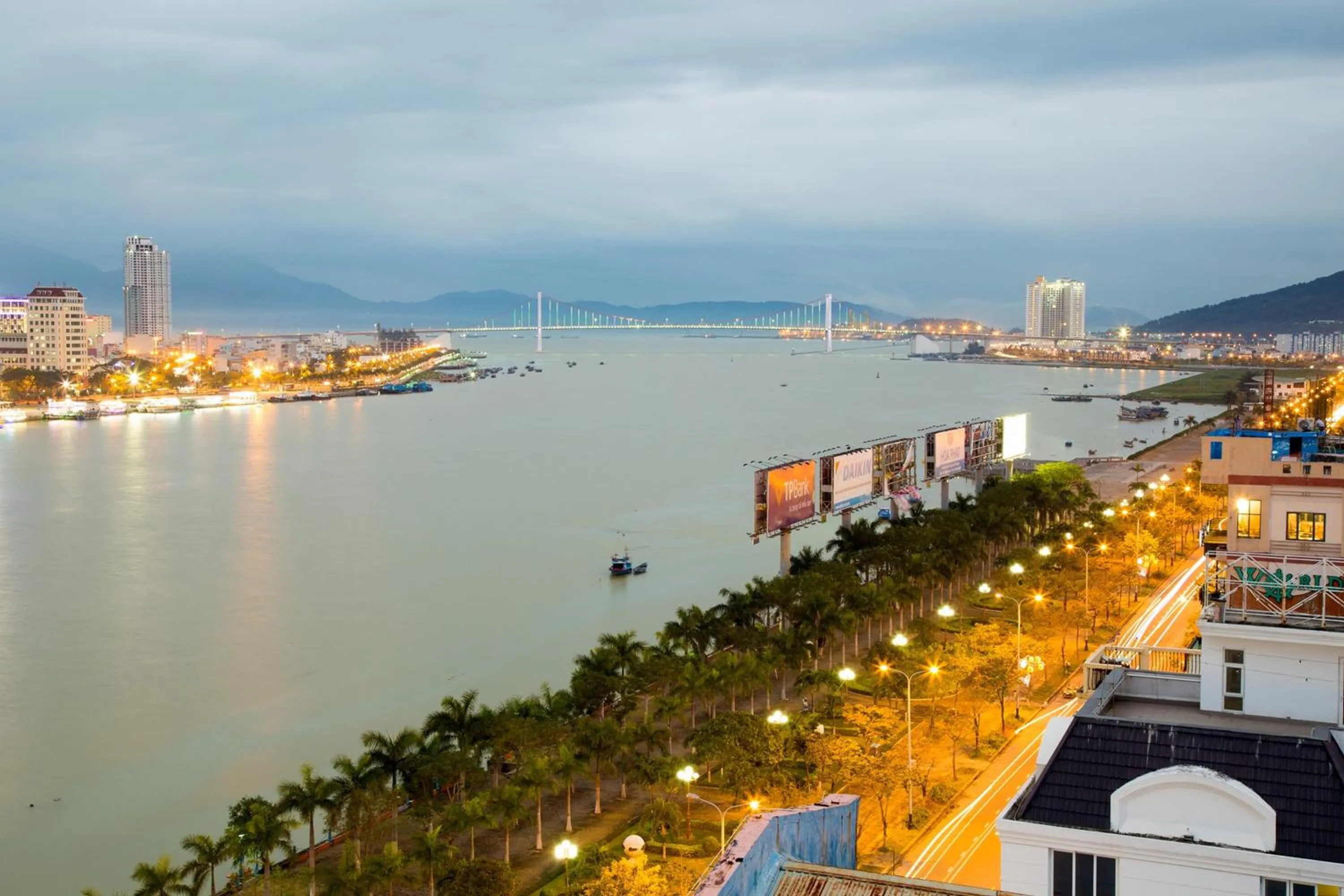 Natural landscape in Capital O 1200 Salem Riverside Hotel