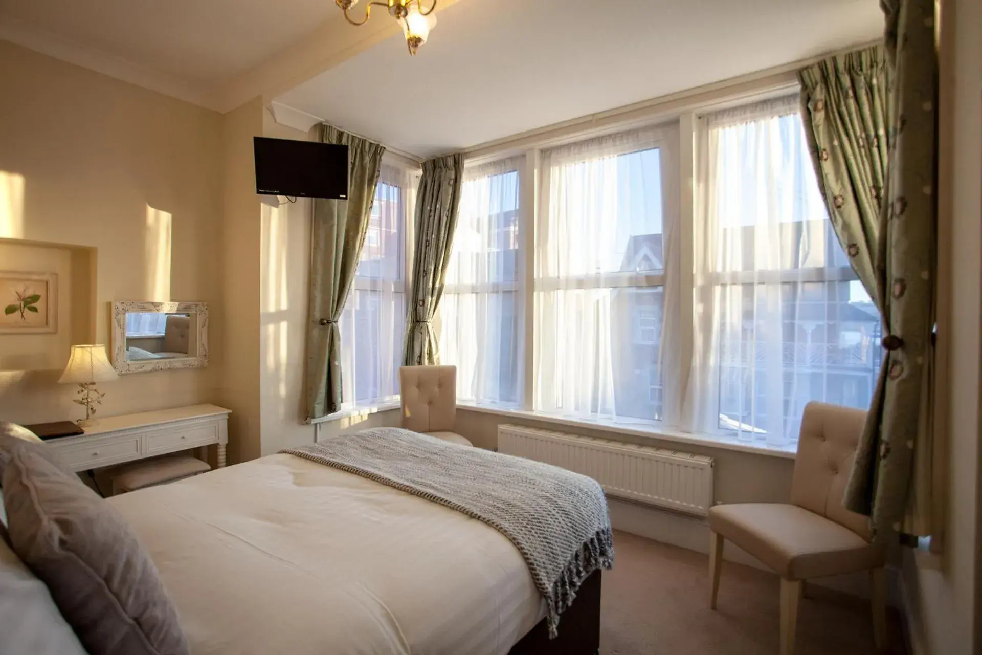 Deluxe Double Room in The Castleton Deluxe Double Room in The Castleton