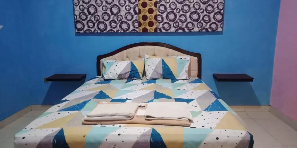 Azifa inn solo near RS JIH Solo