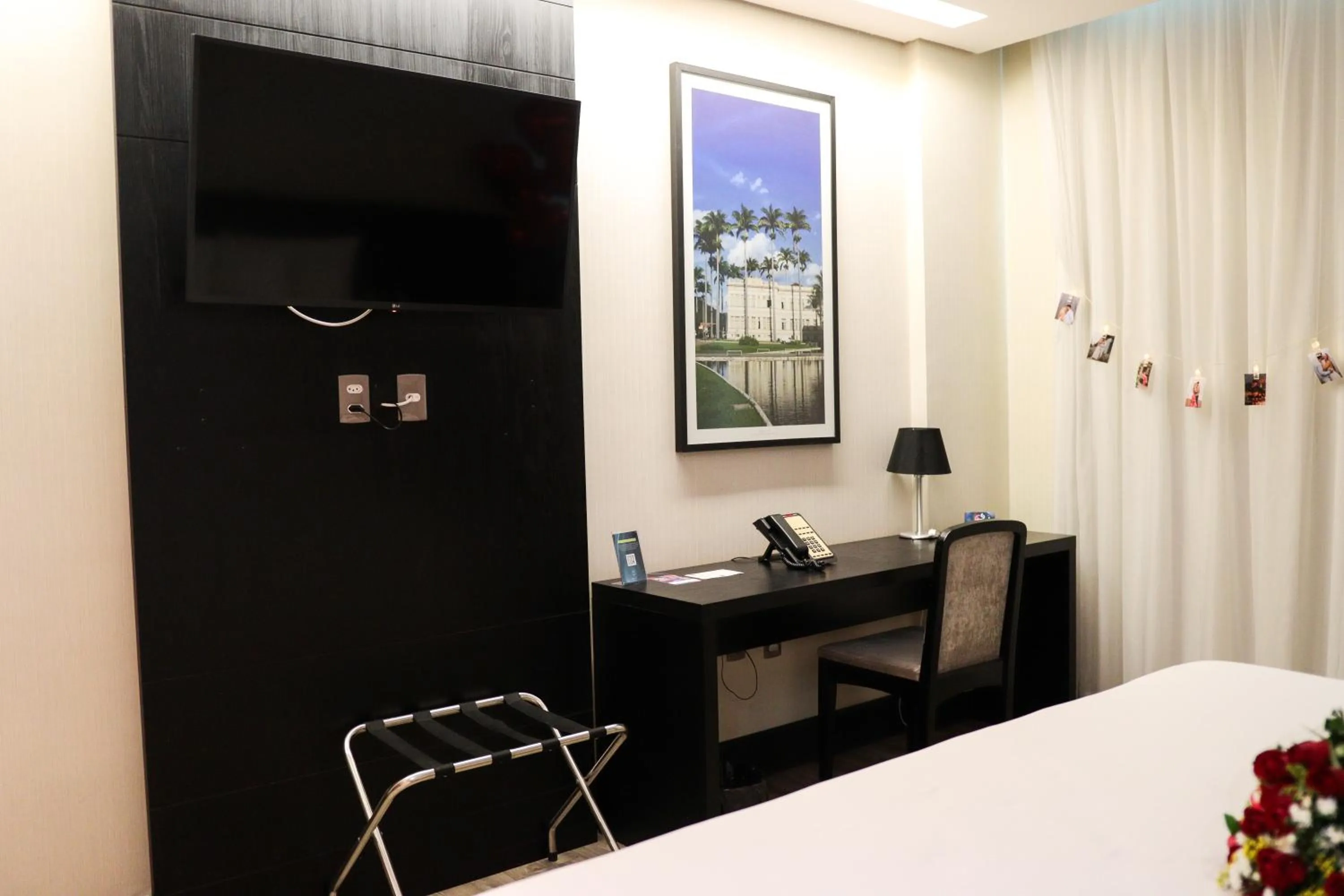 Decorative detail, Bed in Cassino Tower Savassi - Próximo a FIEMG