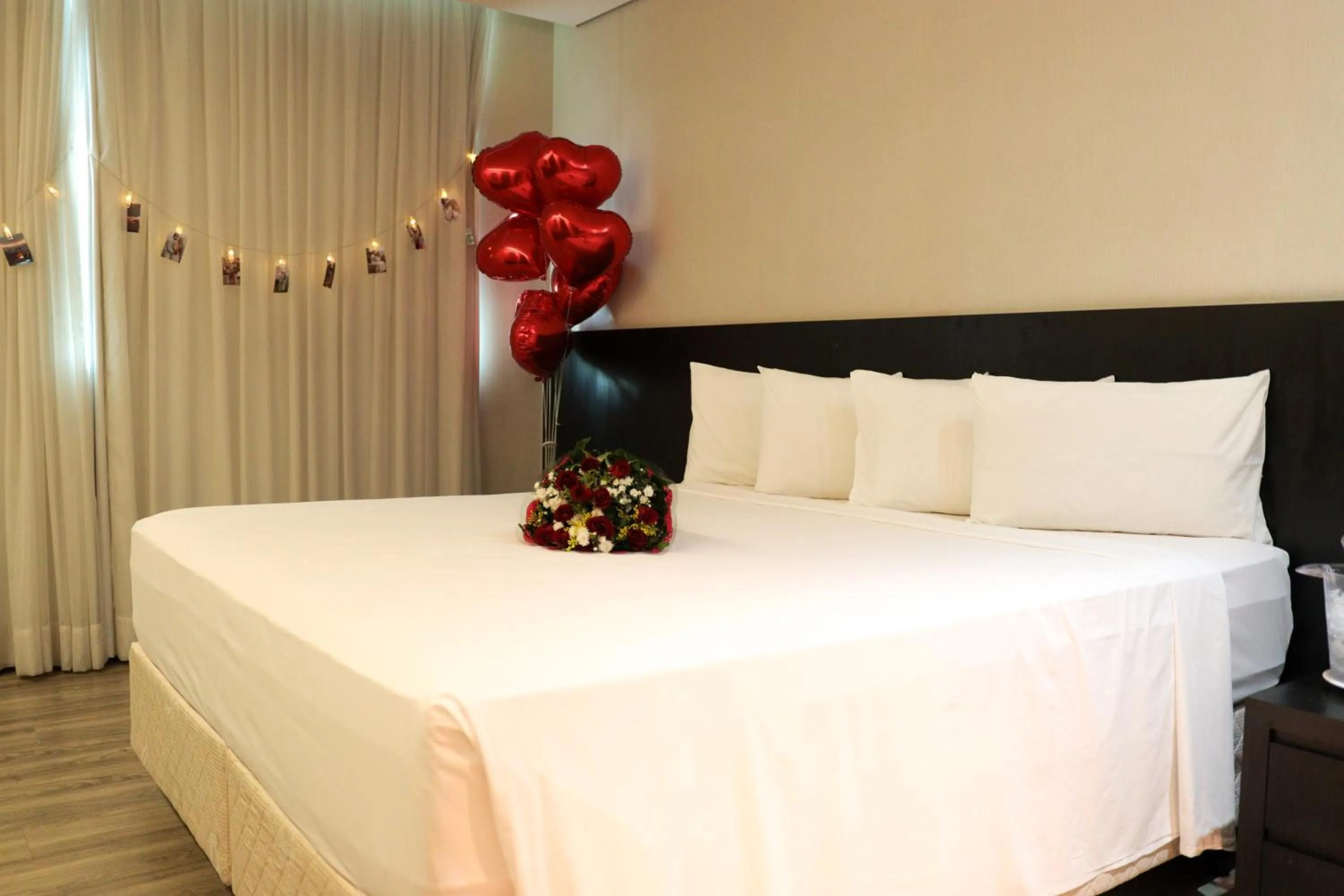 Decorative detail, Bed in Cassino Tower Savassi - Próximo a FIEMG