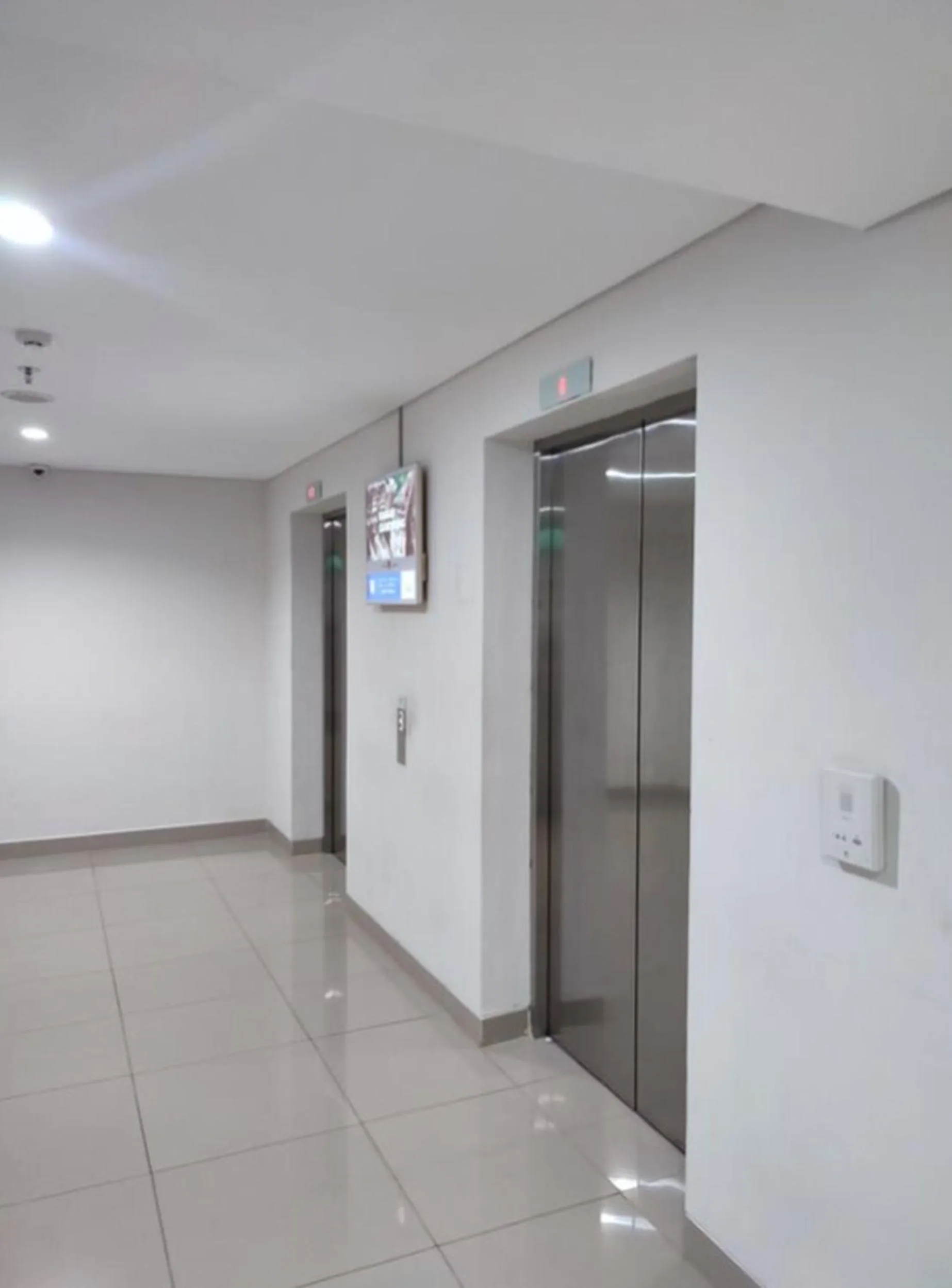 Lobby or reception in OYO Life 92745 The Margo Monthly Stay