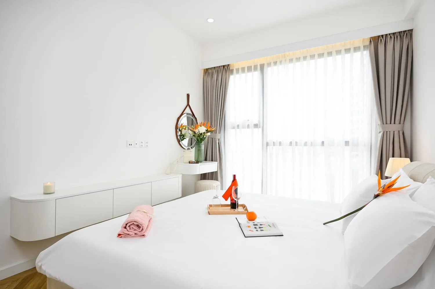 Bed in Royal State - The Ascentia Phu My Hung