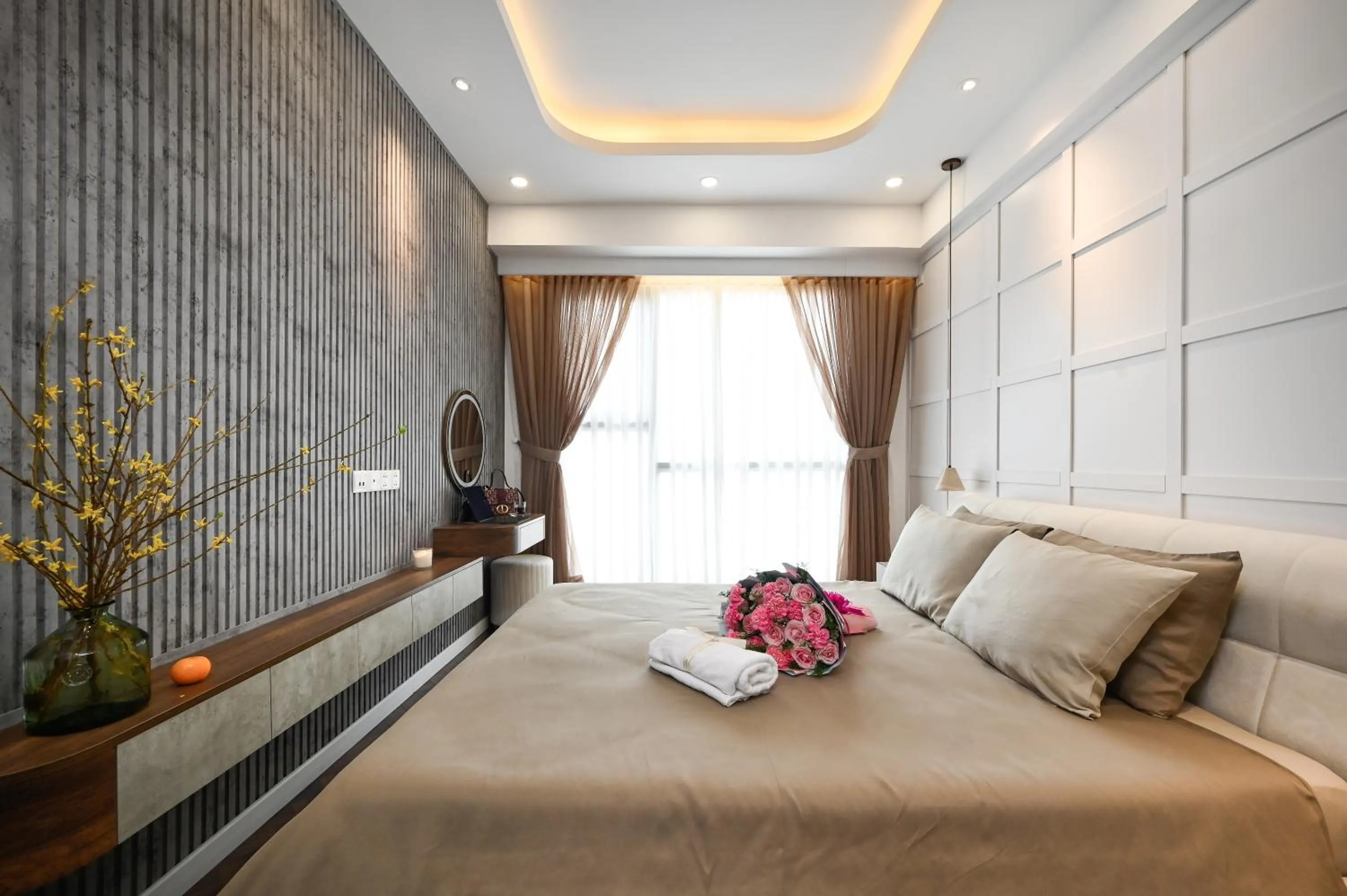 Bed in Royal State - The Ascentia Phu My Hung