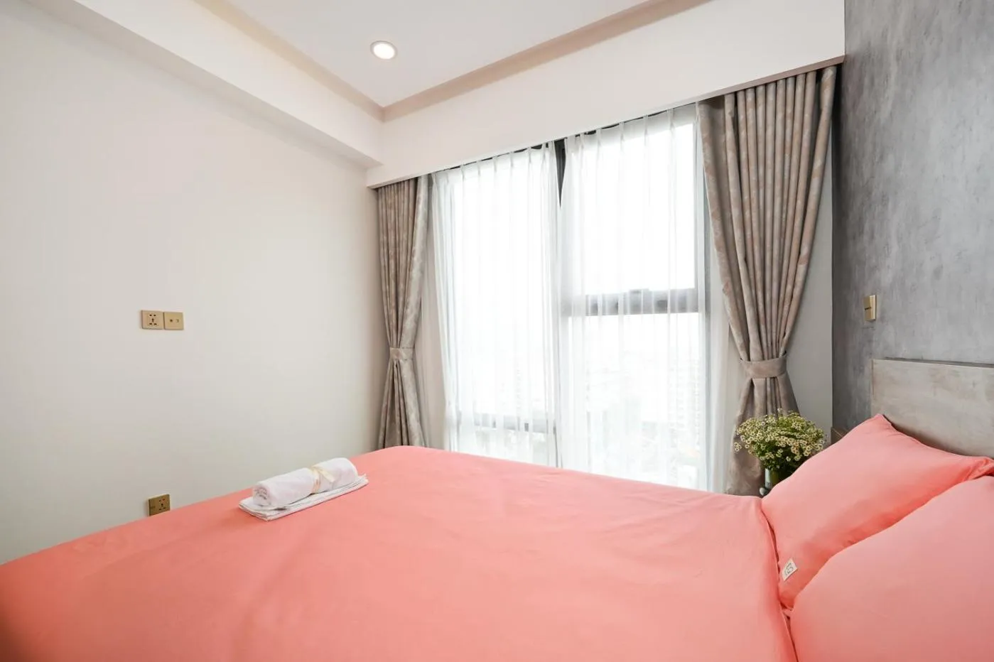 Bed in Royal State - The Ascentia Phu My Hung