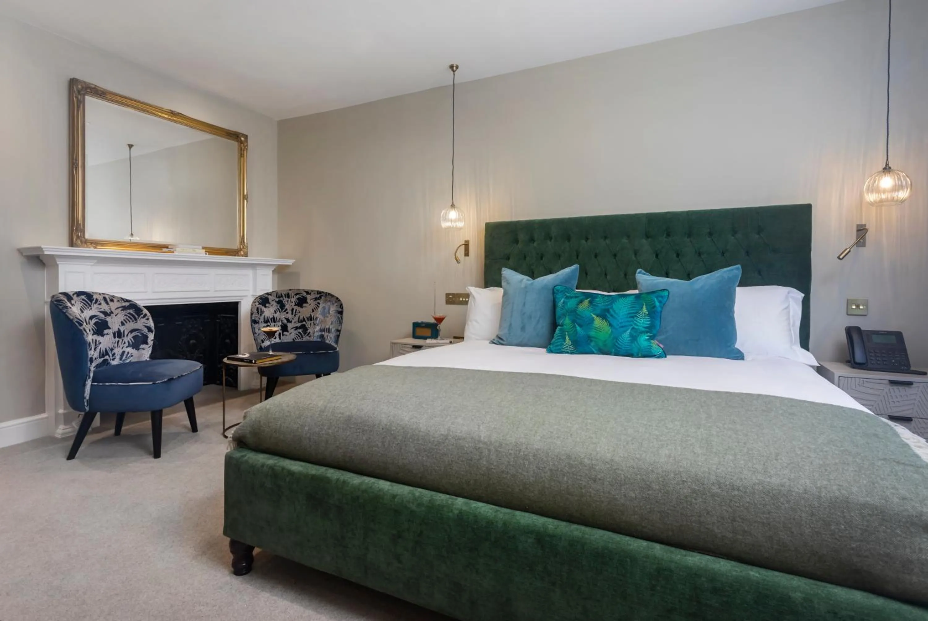 Bed in The Queen's Inn