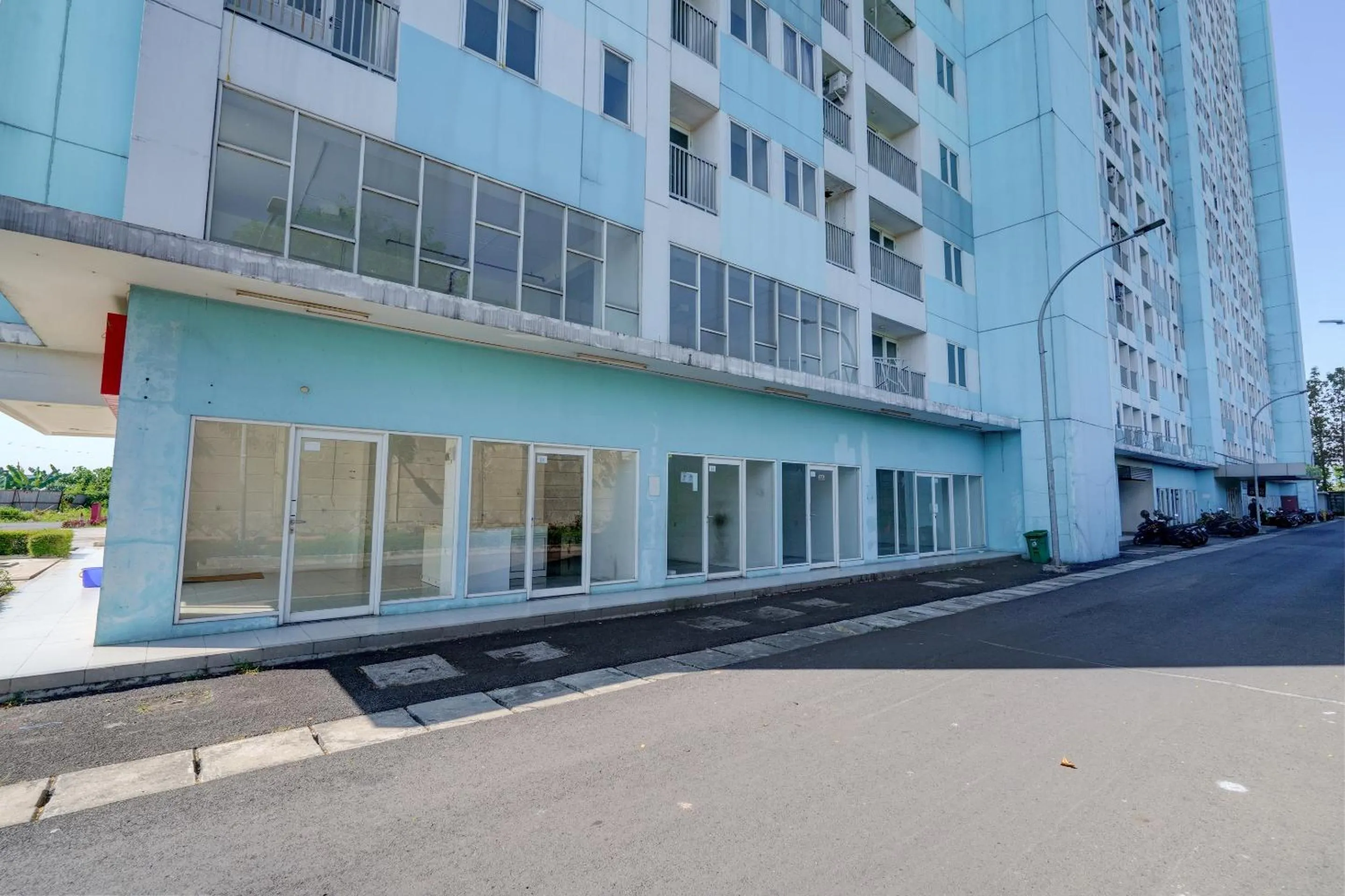 Facade/entrance in OYO Life 92889 Apartement Grand Sentraland Karawang By A.t Room