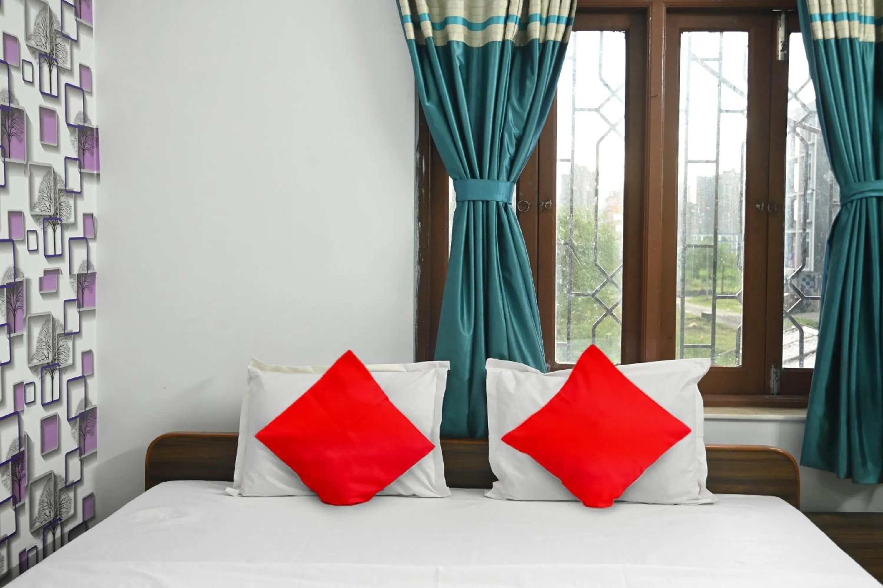 Bedroom in Hotel O by OYO Shraddha Residency 2