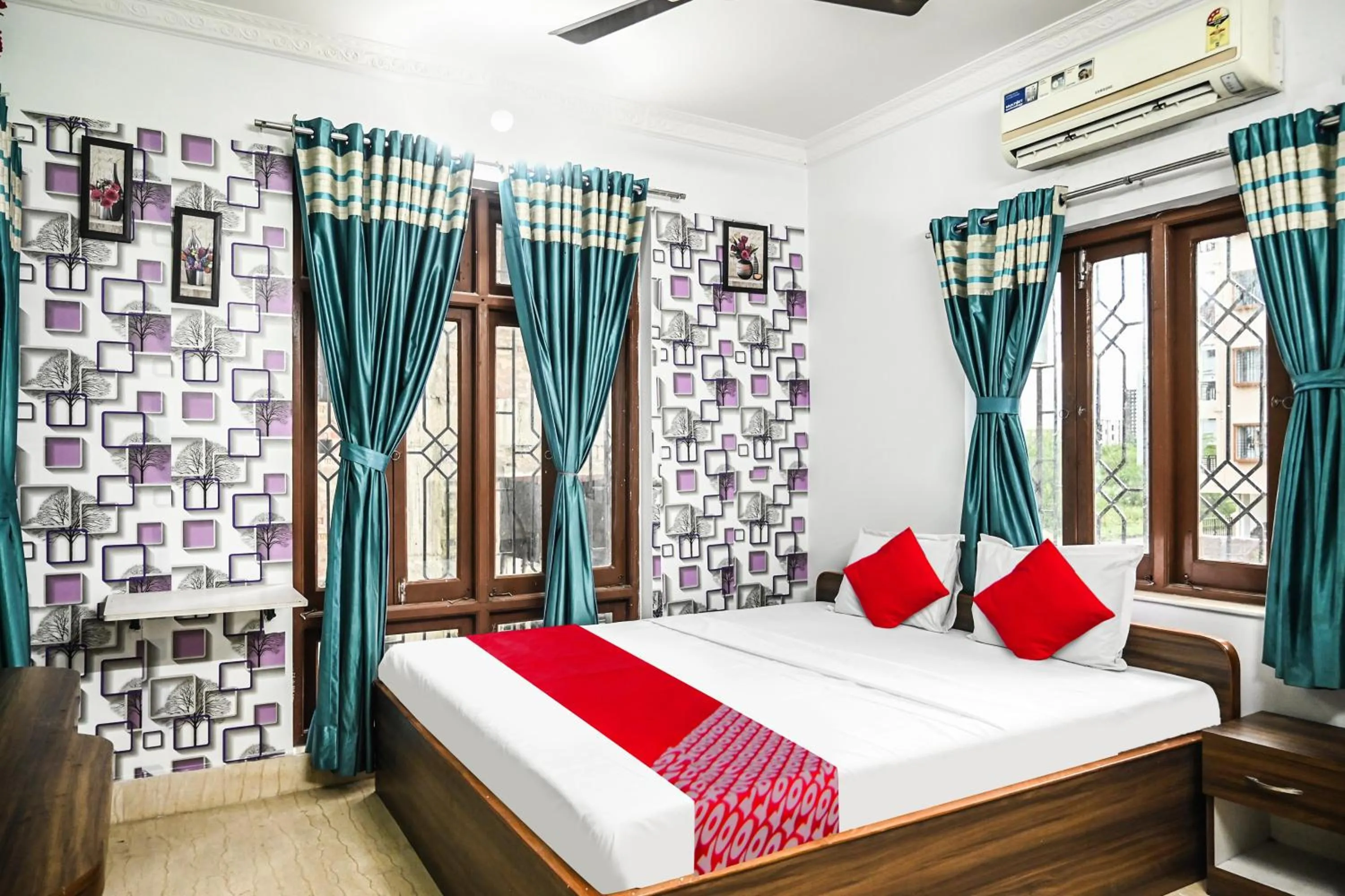 Bedroom in Hotel O by OYO Shraddha Residency 2