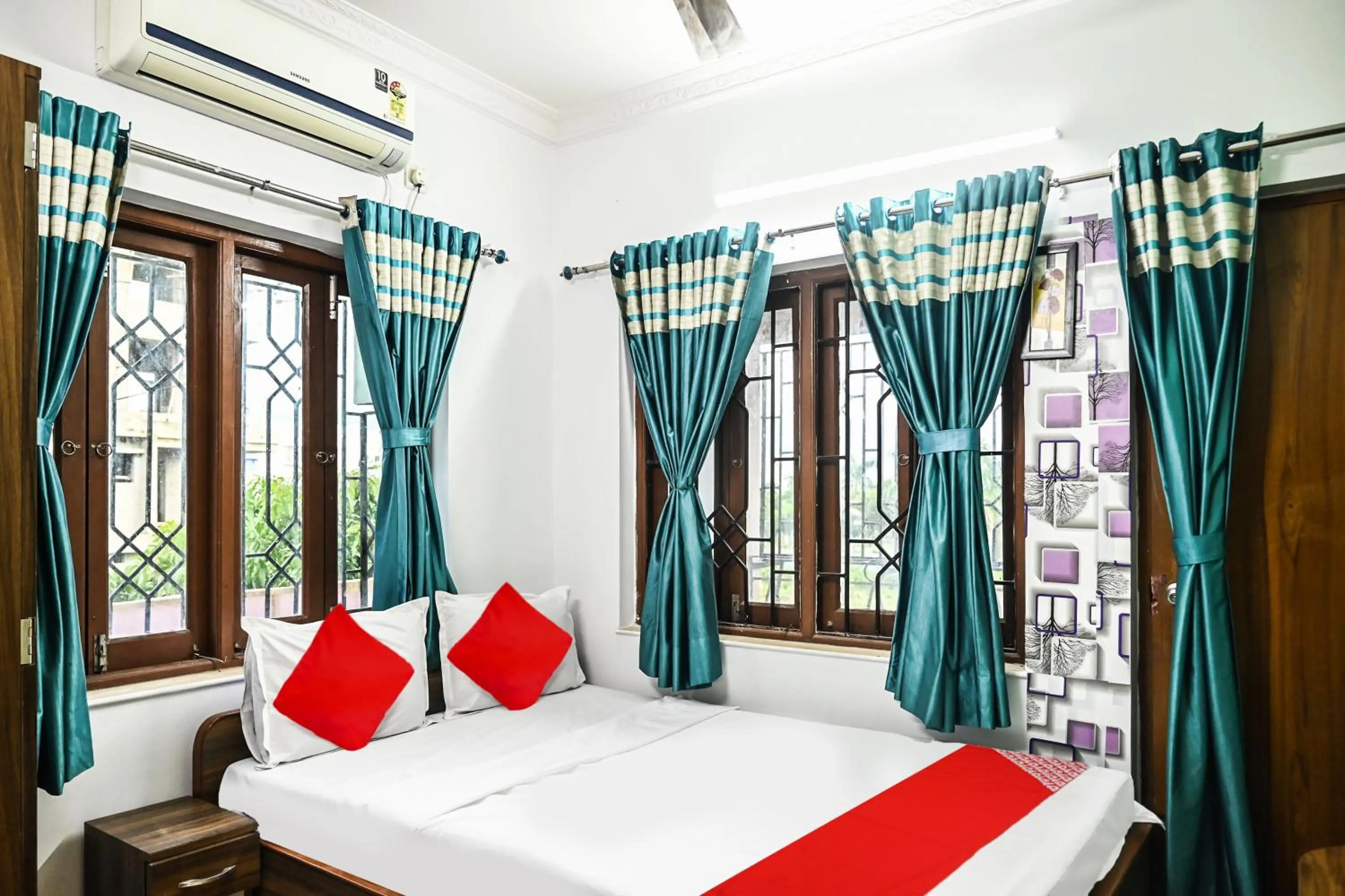 Standard Double Room - single occupancy in Hotel O Shraddha Residency 2