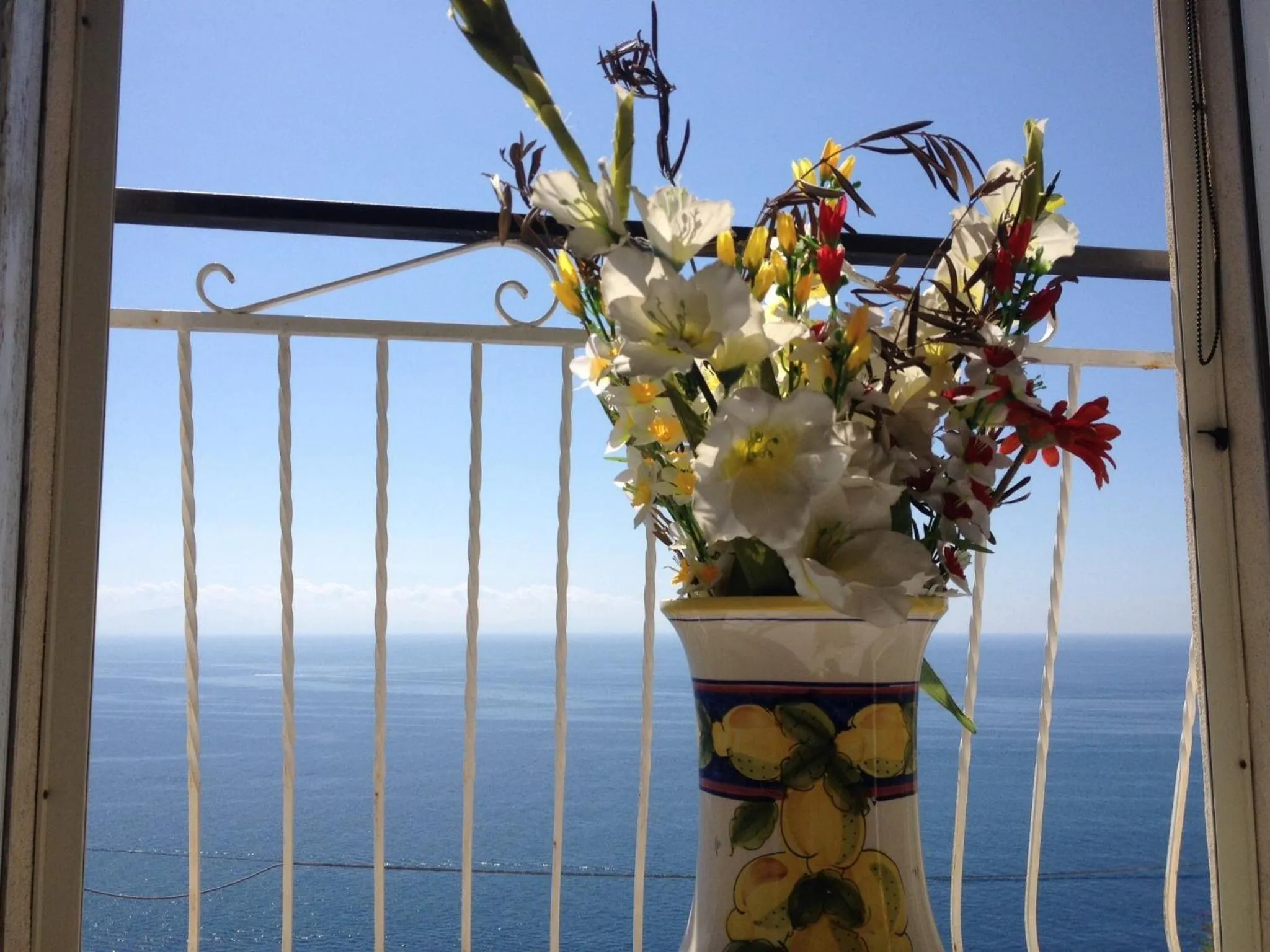 Decorative detail in Agriturismo Fuoco D'Amalfi Villa Iazzetta