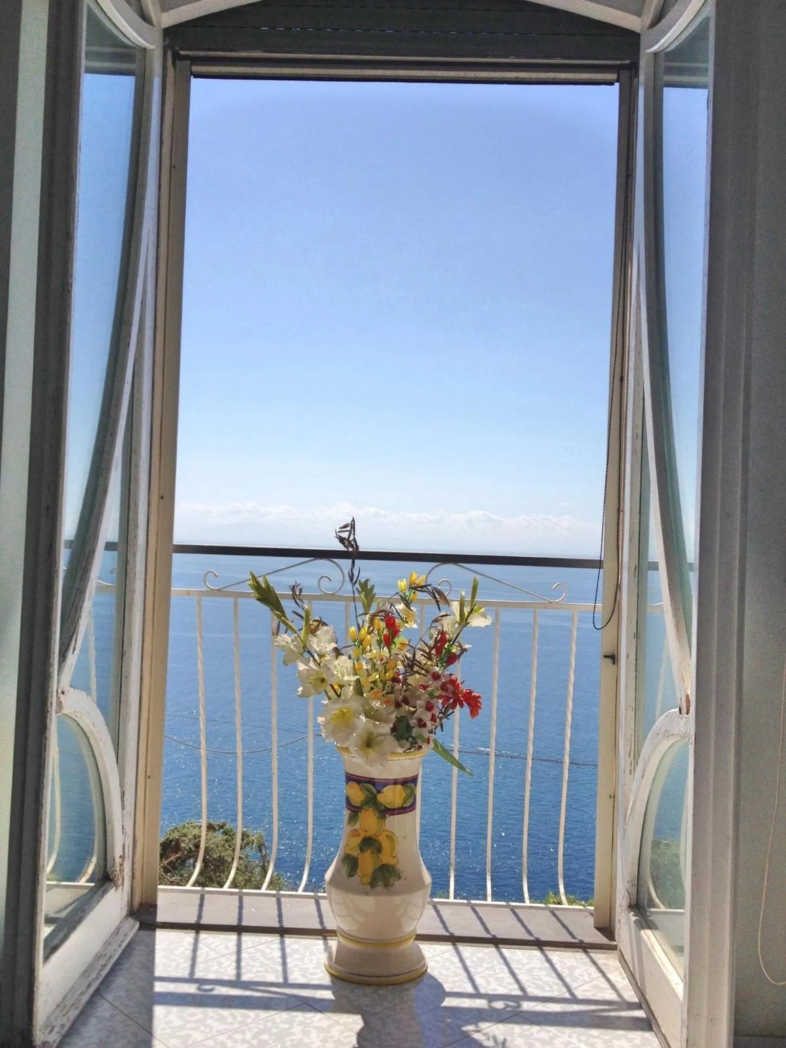 Decorative detail in Agriturismo Fuoco D'Amalfi Villa Iazzetta