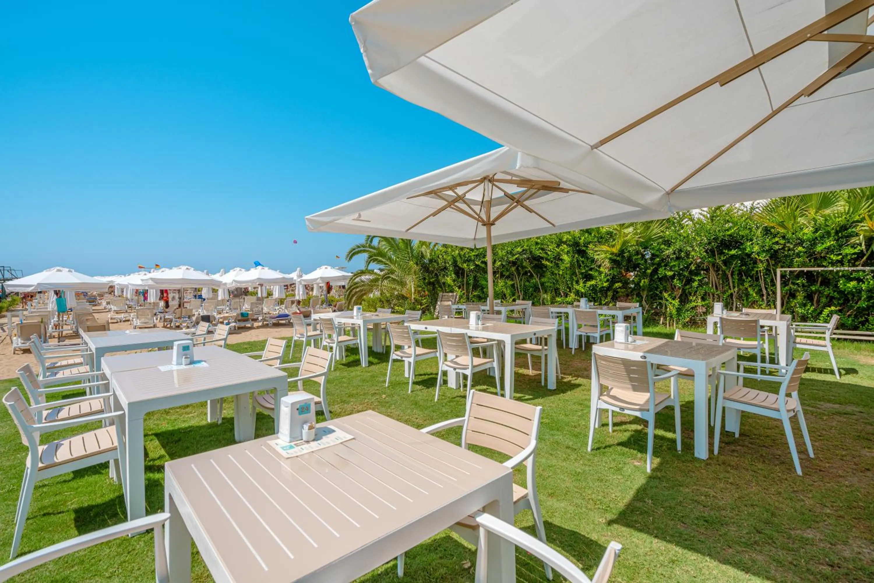 Restaurant/places to eat in Side Story Resort & Spa