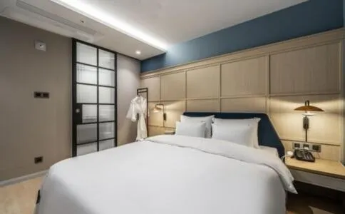 Photo of the whole room, Bed in Brown Dot Hotel Sajik Baseball Stadium