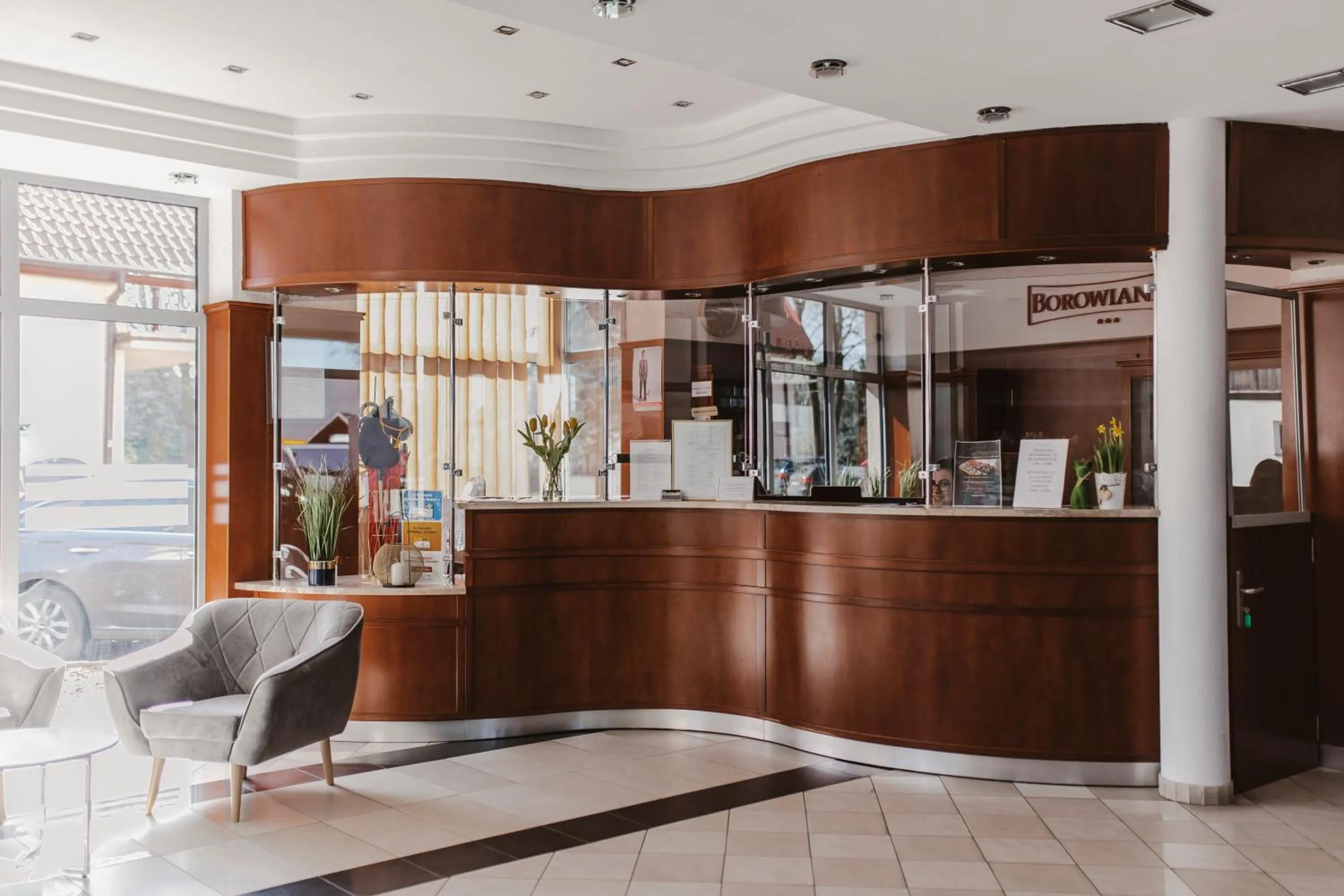 Lobby or reception in Hotel i Restauracja Borowianka