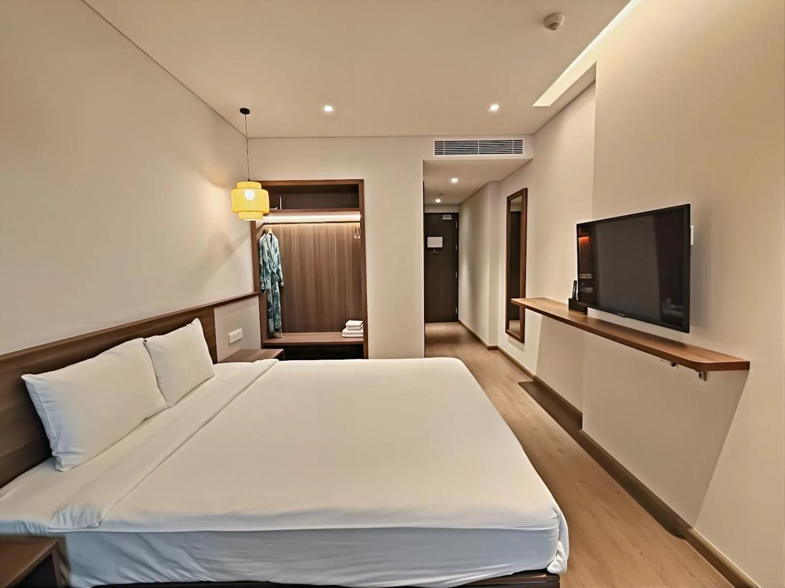 Photo of the whole room, Bed in Apec Luxe Escape Sunset Resort