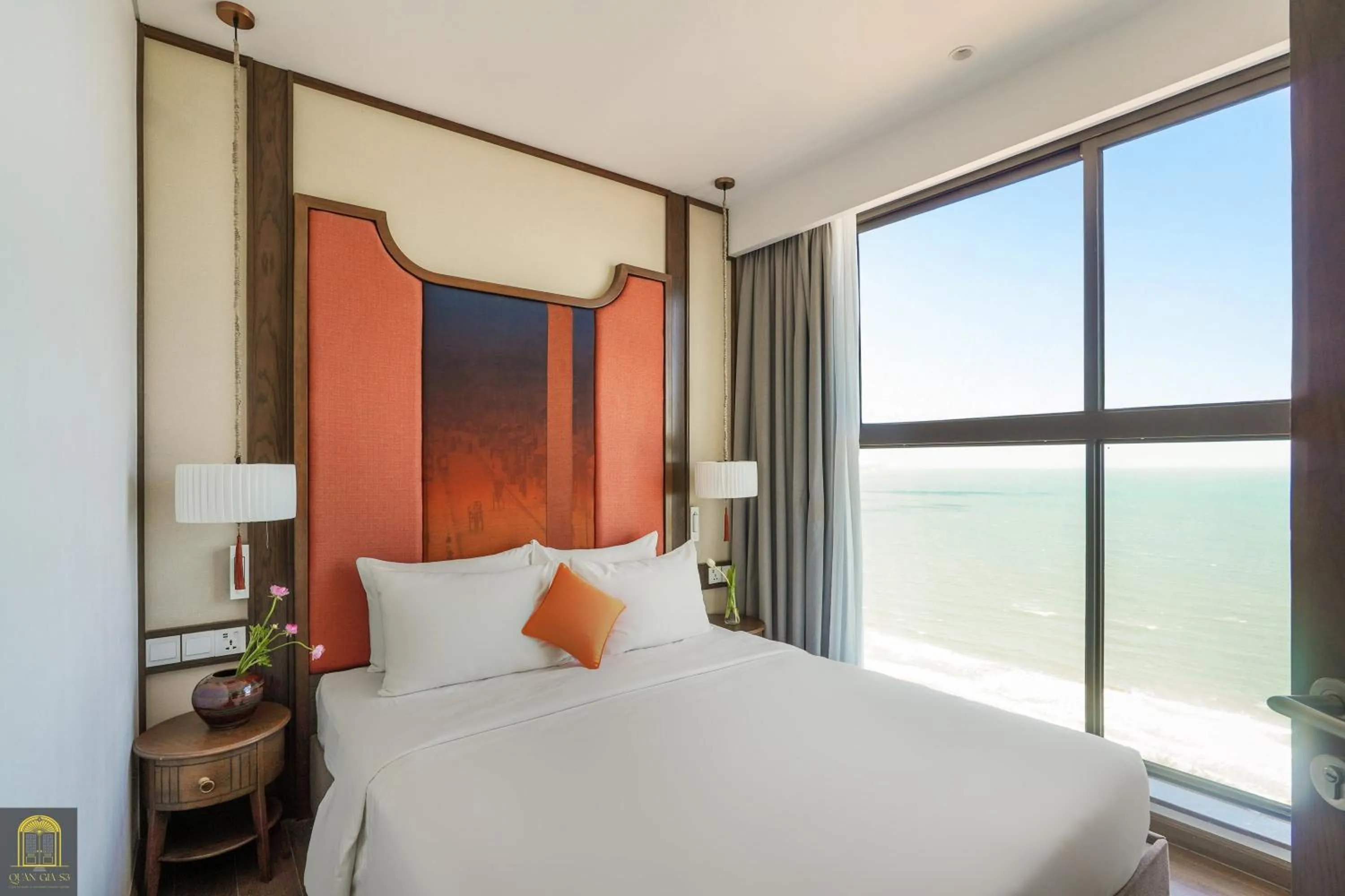 Bed in Apec Luxe Escape Sunset Resort