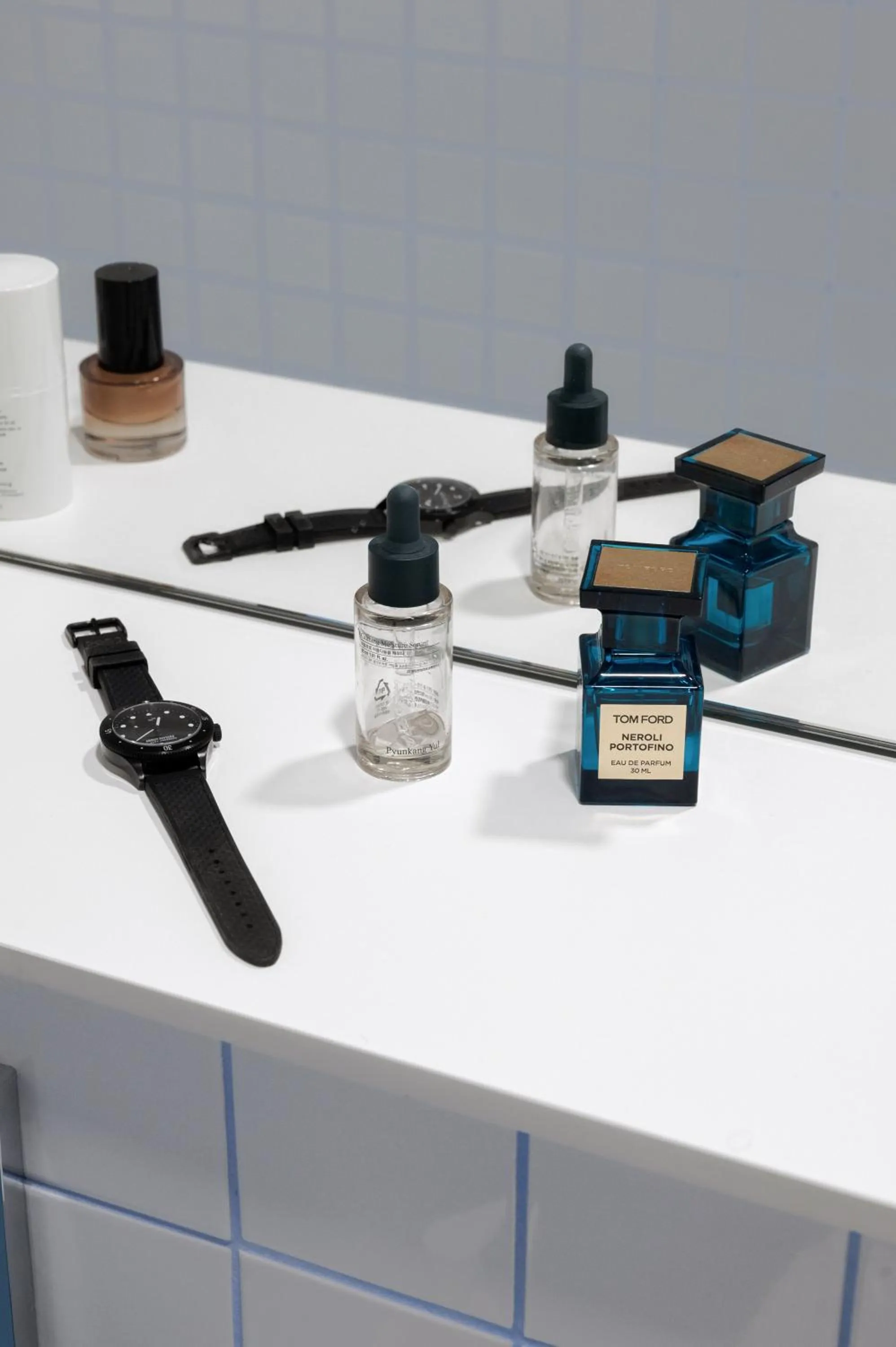 Bathroom in Beach Trail apartments by Daniel&Jacob's