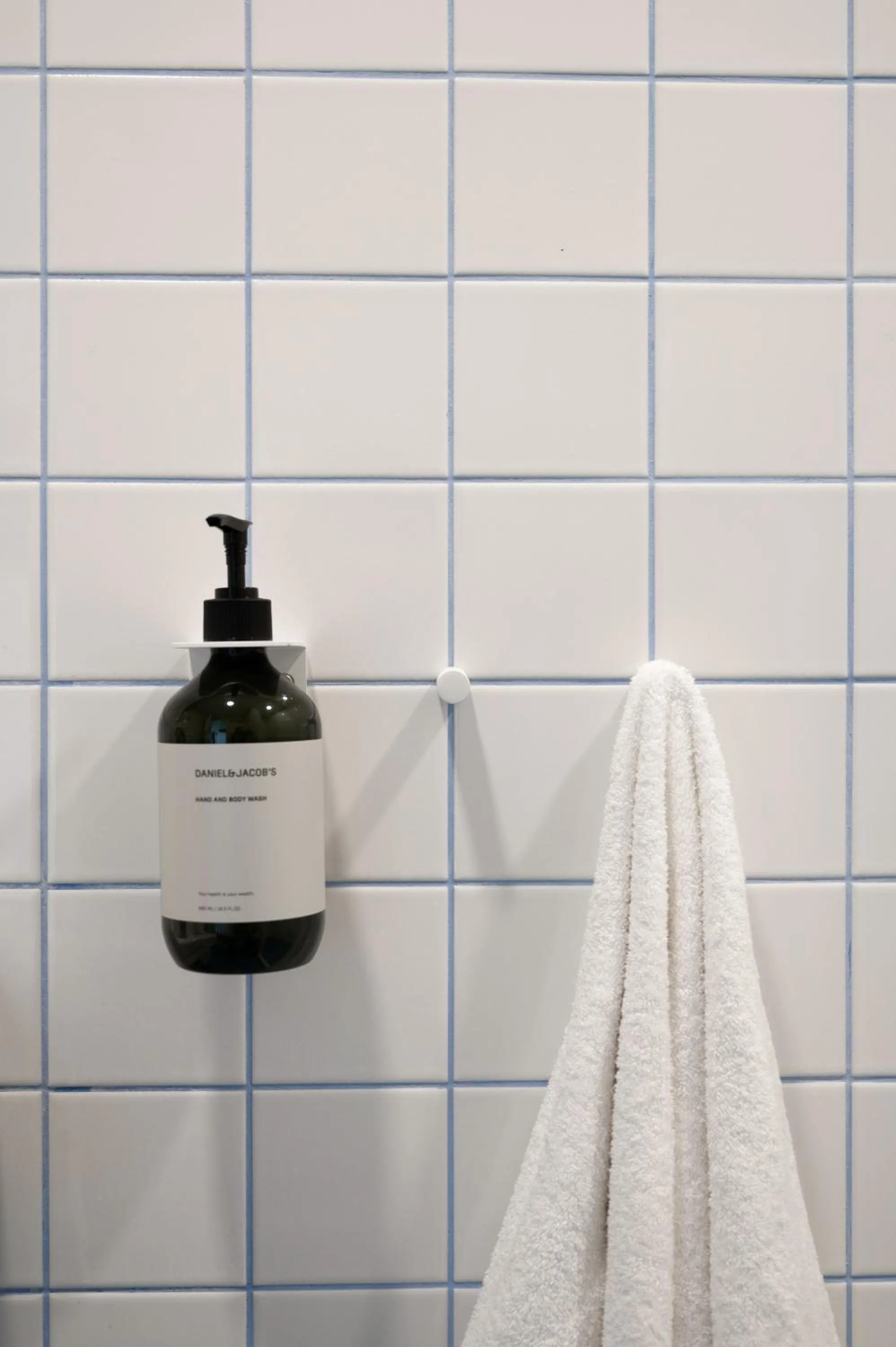 Bathroom in Beach Trail apartments by Daniel&Jacob's