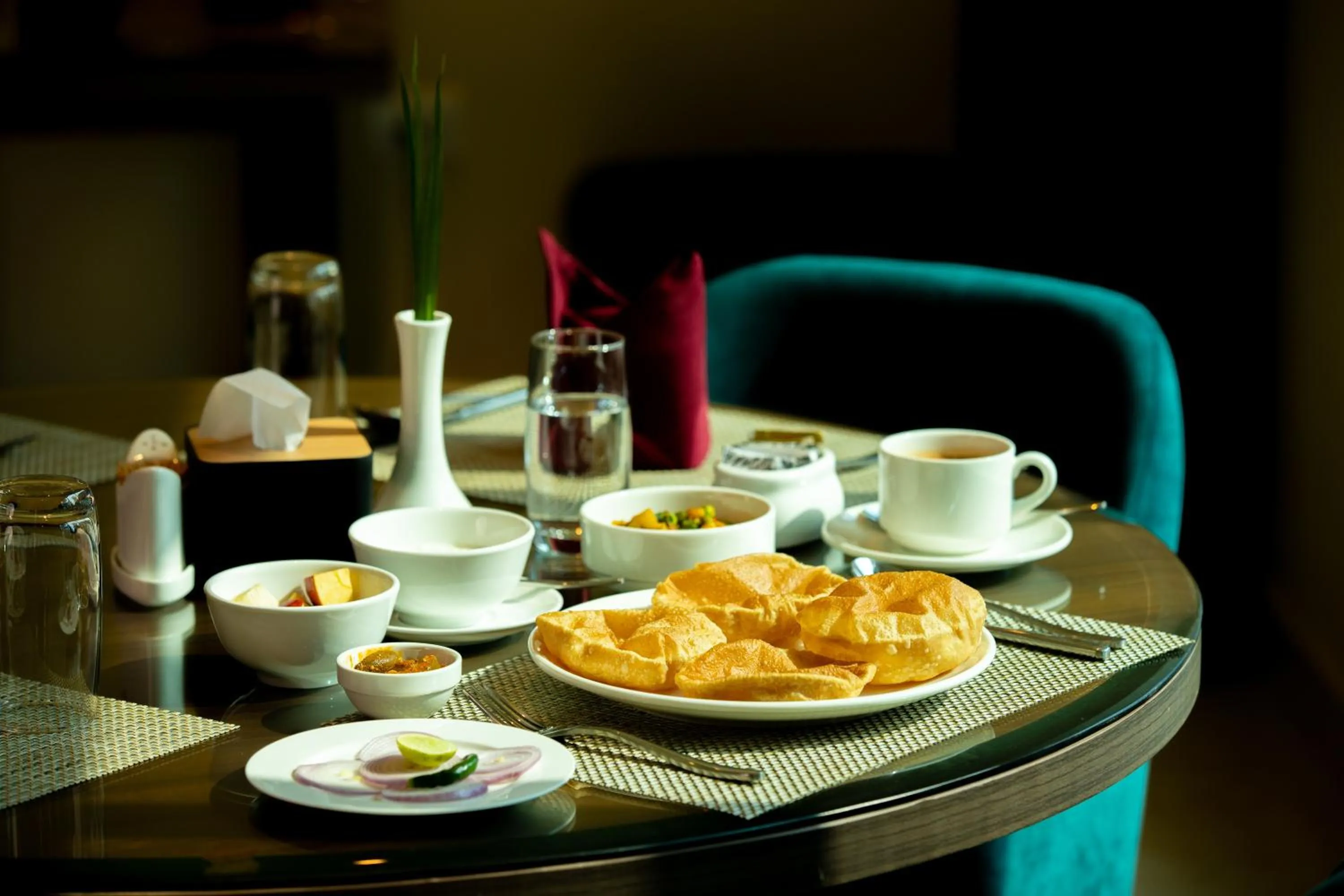 Restaurant/places to eat in Bhairahawa Garden Resort