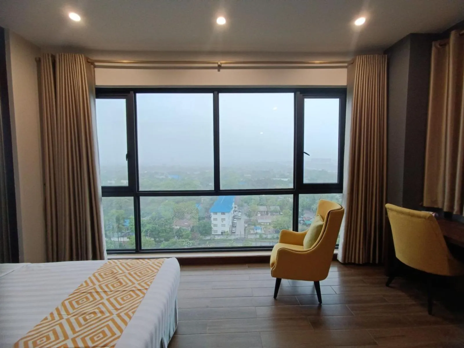 Bed in Holiday Pier Hotel