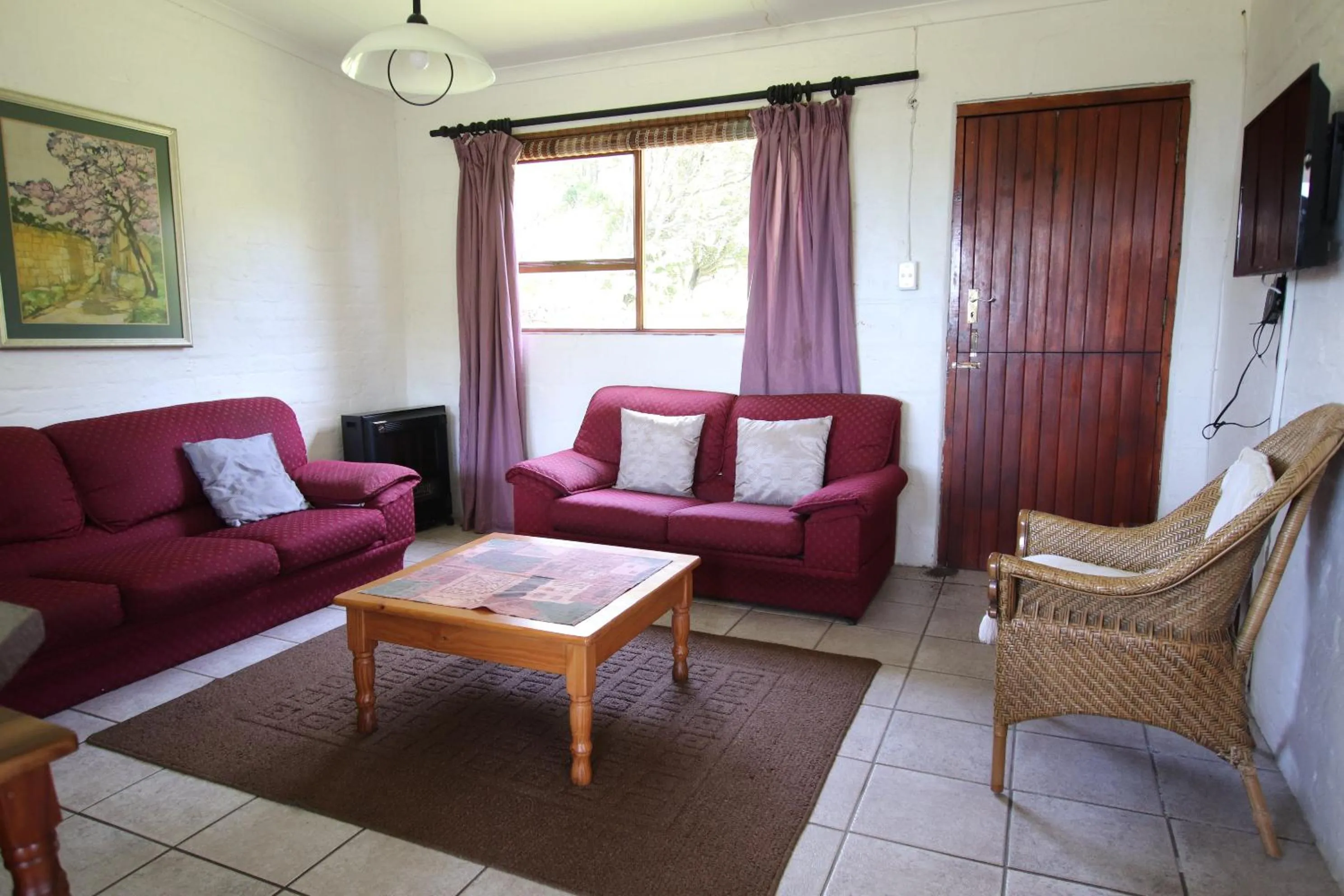 TV and multimedia in Tsitsikamma on Sea Self-catering Cottages