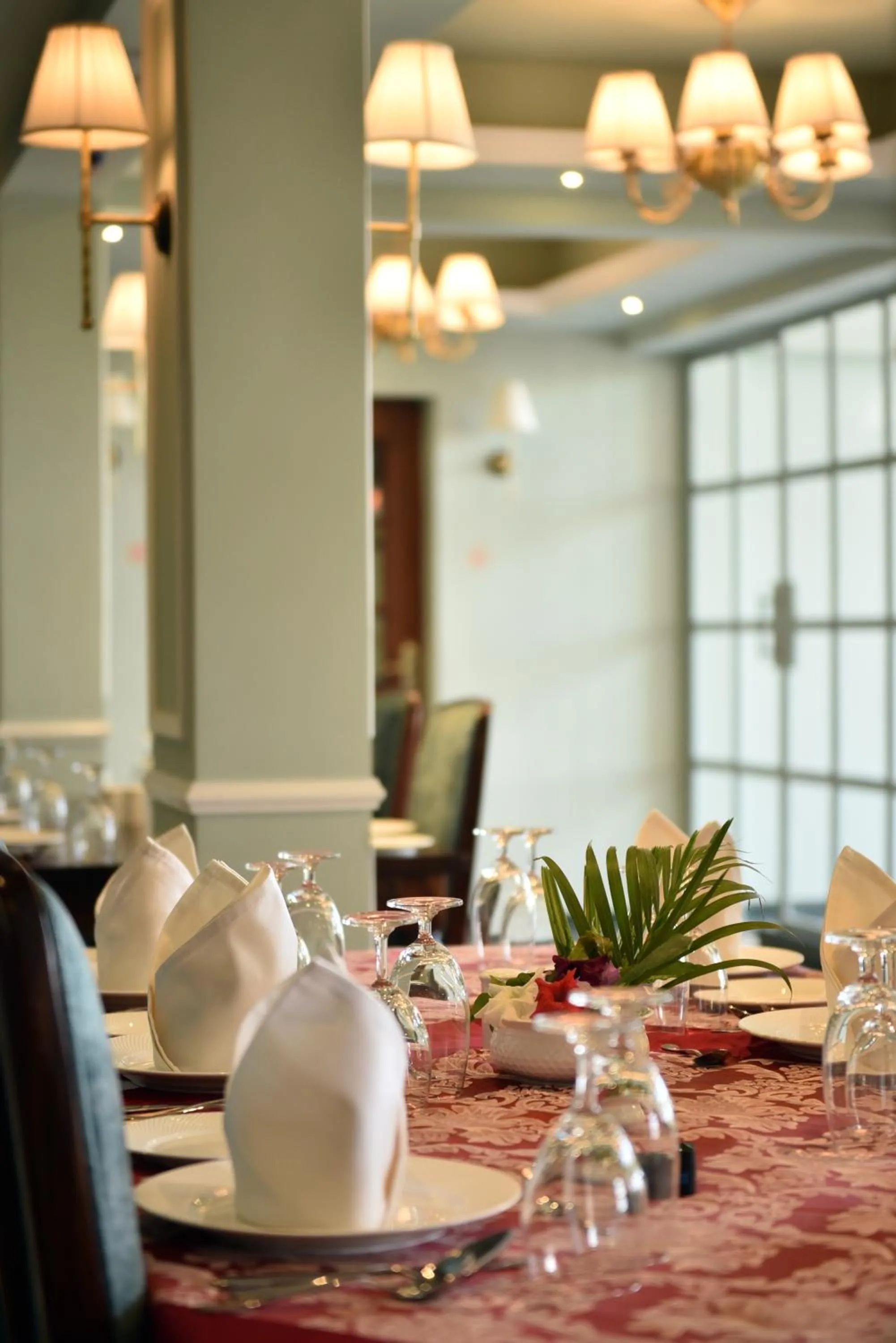 Restaurant/places to eat in Hotel Chandra Raj Mahal