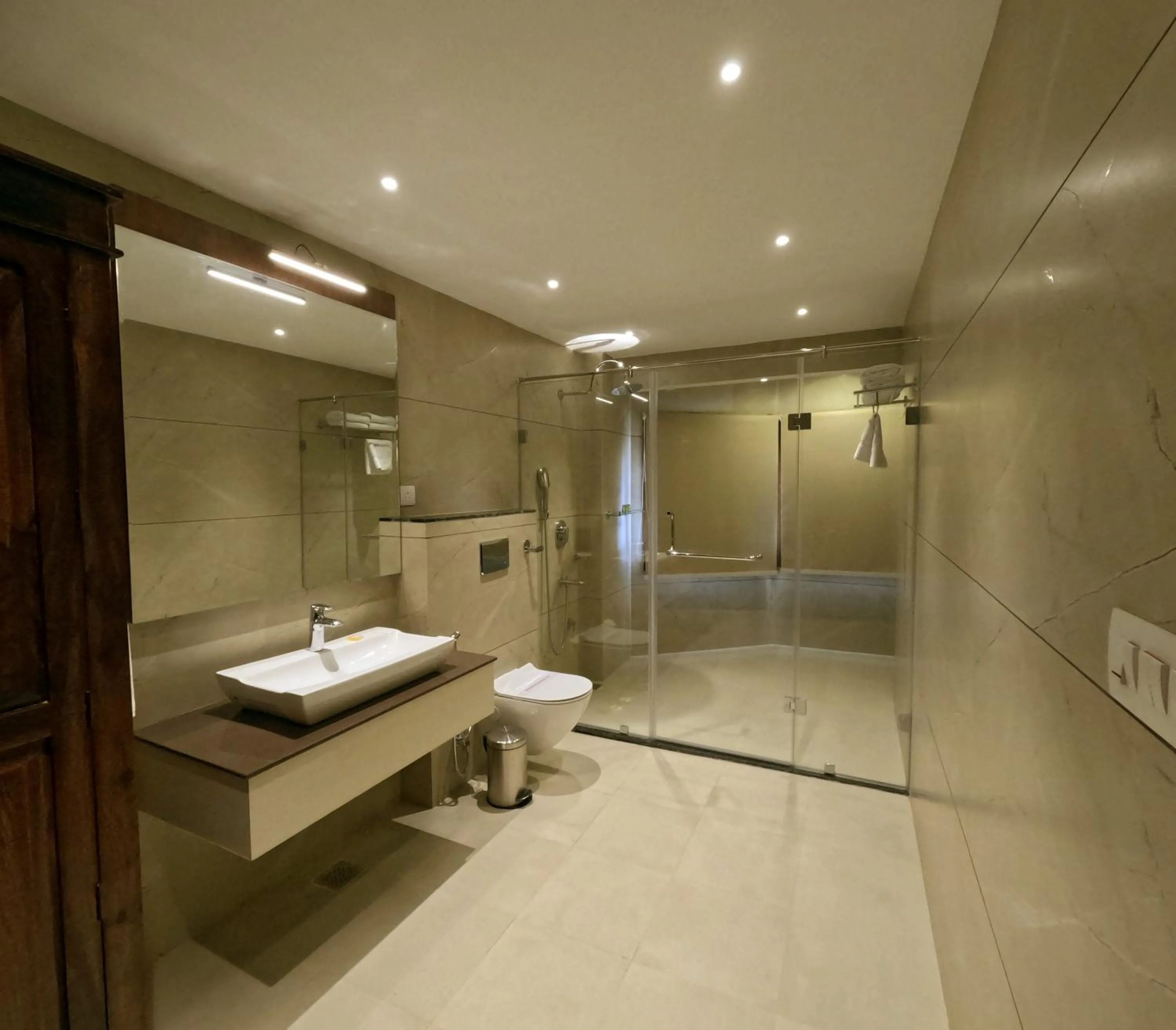 Bathroom in Hotel Chandra Raj Mahal